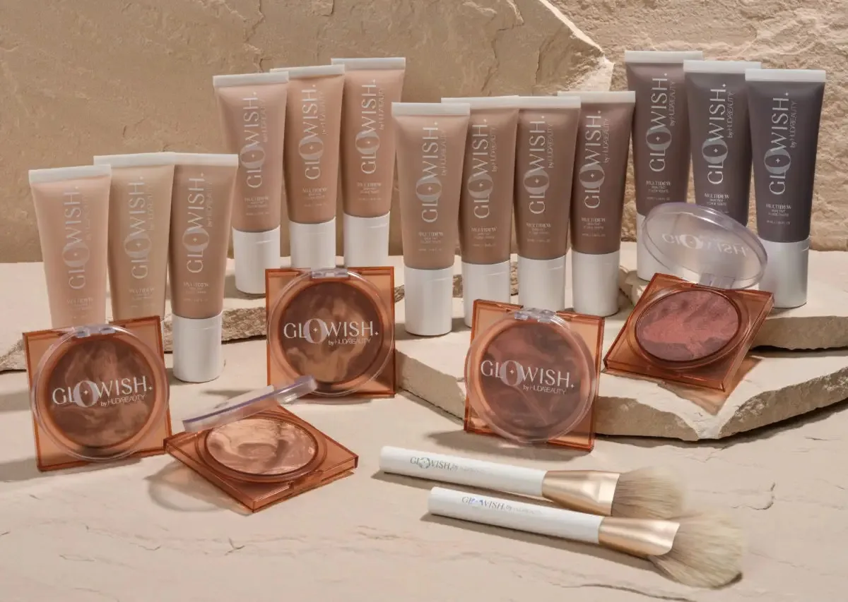 Huda Beauty Glowish Soft Radiance Bronzing Powder