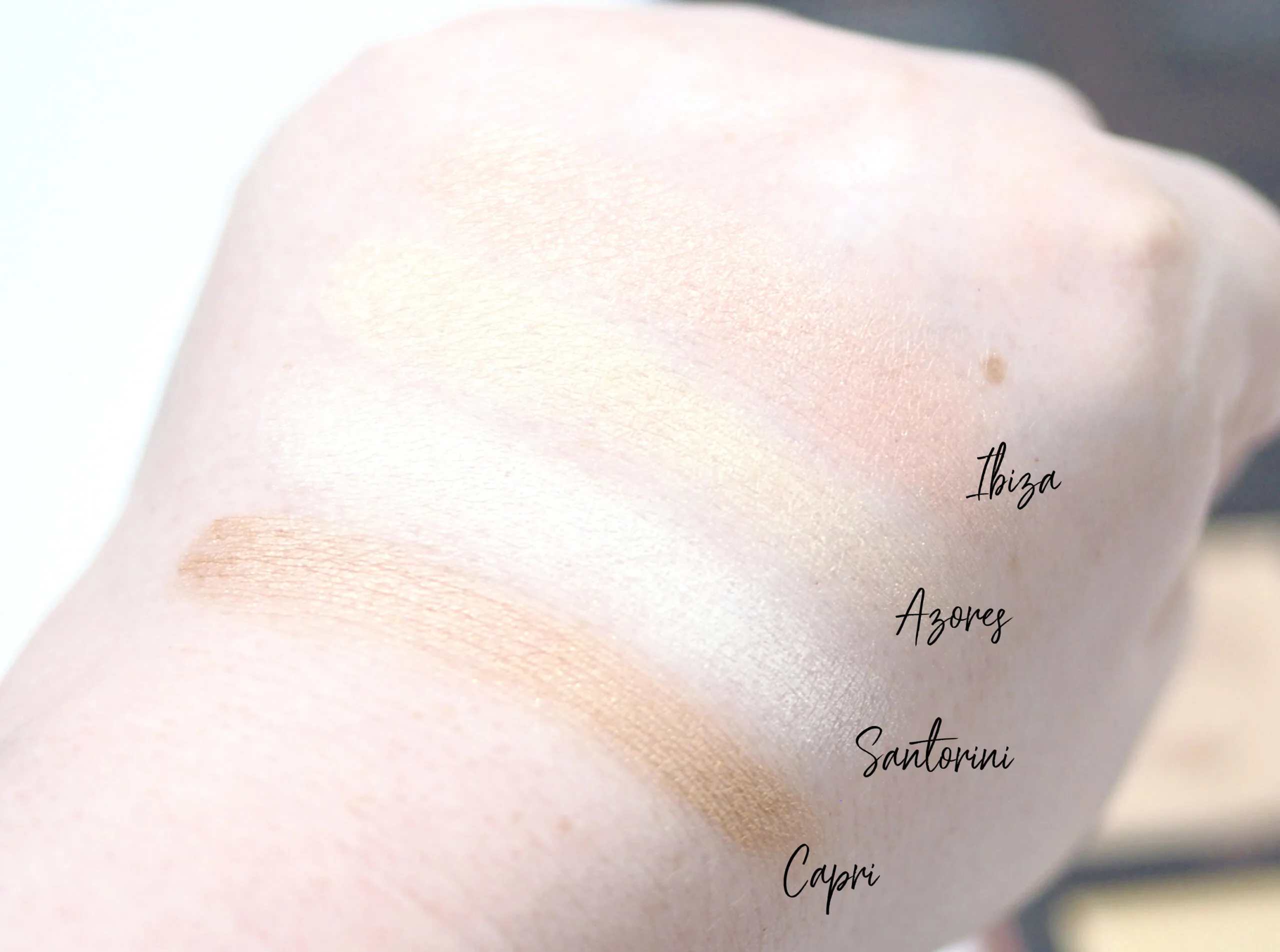 Huda Beauty Pink Sands 3D Highlighter Palette