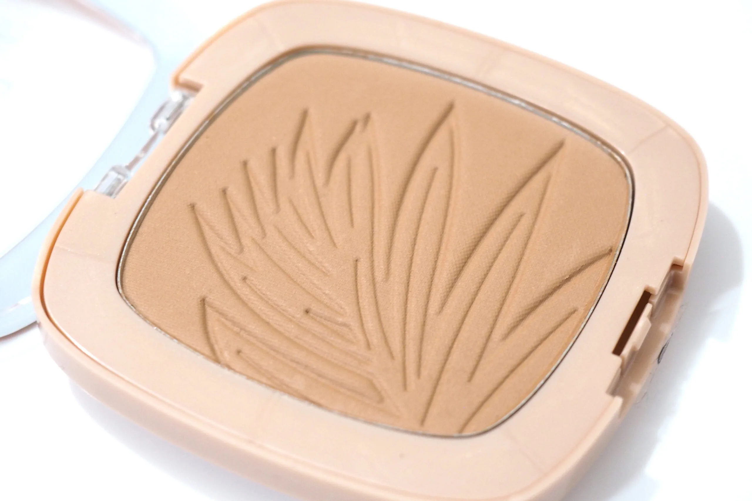 L'Oreal Bronze To Paradise Matte Sunkissed Bronzer