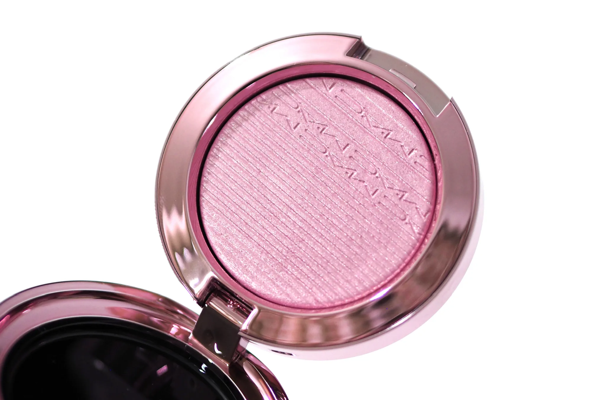 MAC Black Cherry Dilly Dolly Extra Dimension Blush