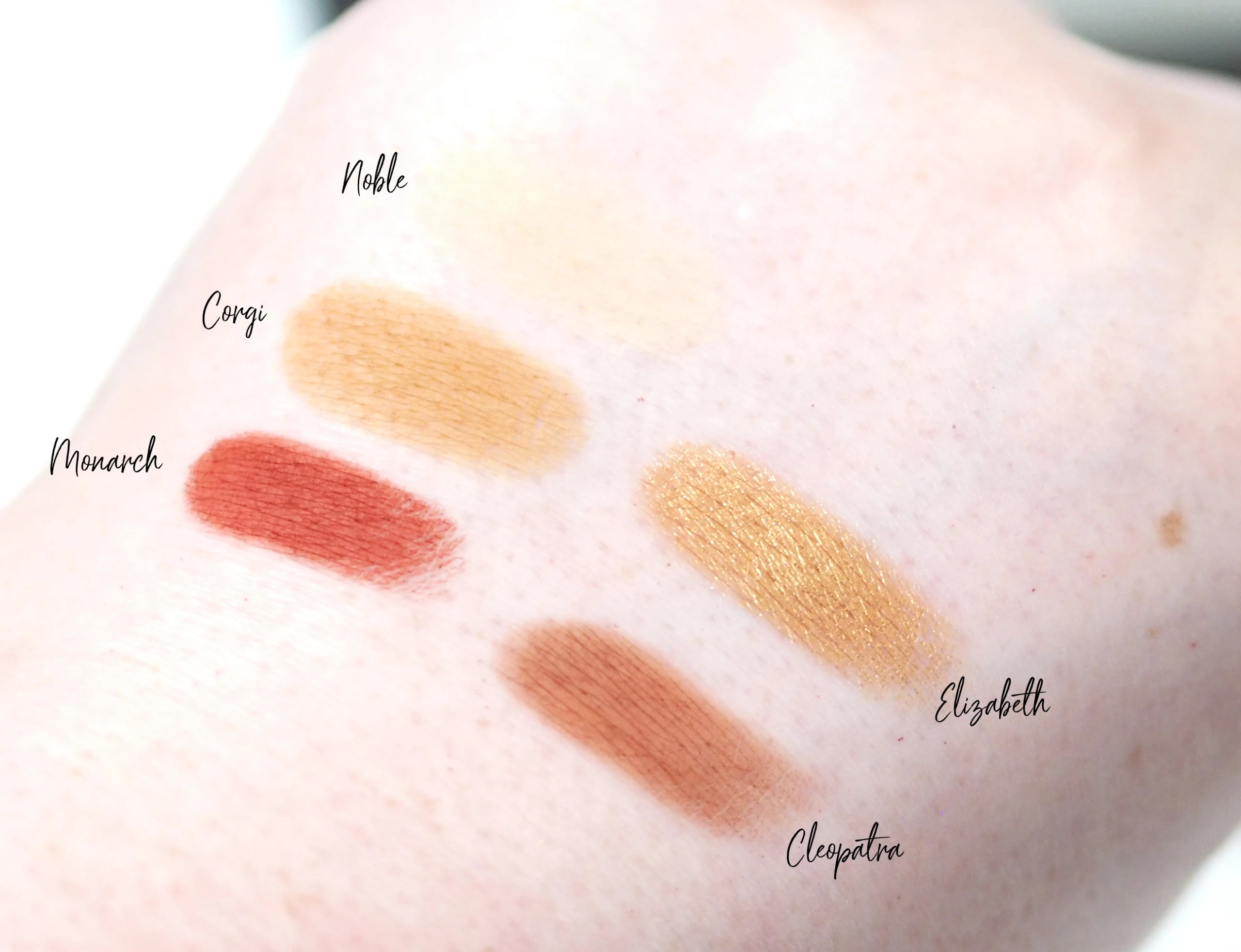 Sample Beauty The Reign Palette Review / Swatches