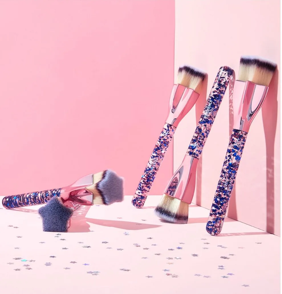 IT Cosmetics Heavenly Luxe Superstar Flawless Foundation Brush 2021
