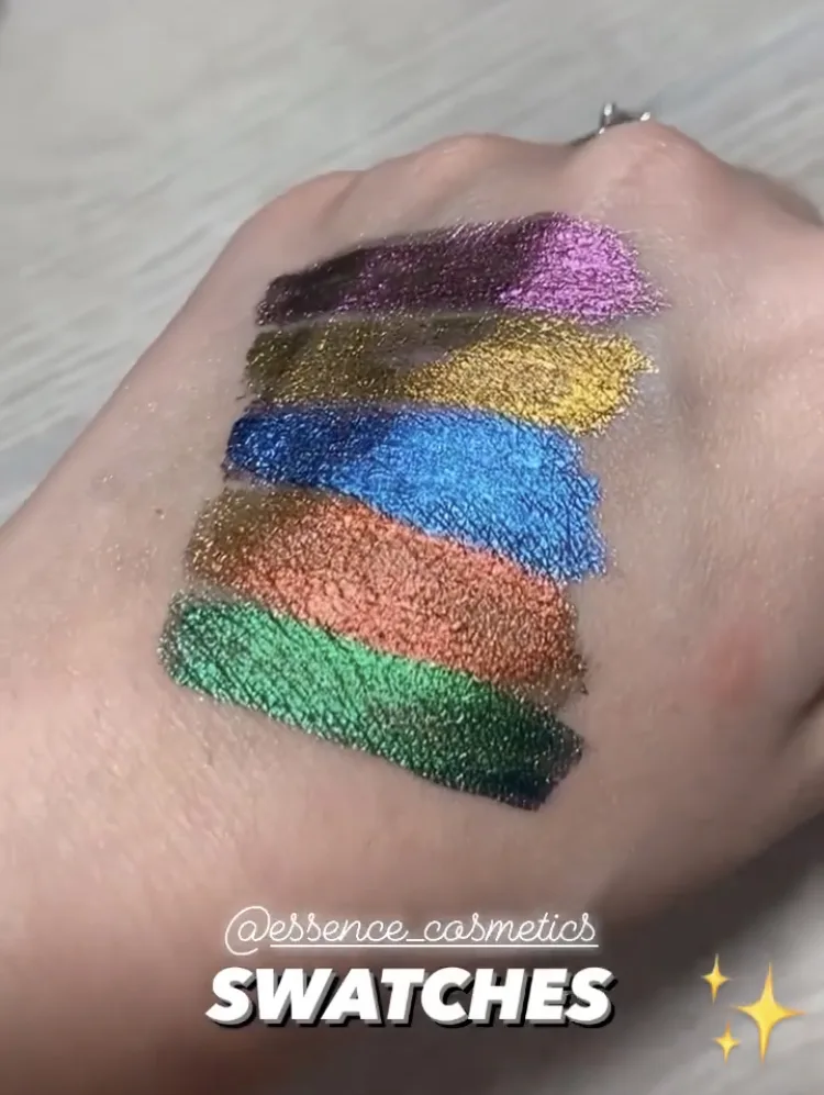 Essence Chrome On Duo Chrome Liquid Eyeshadows 3 Essence Chrome On Duo Chrome Liquid Eyeshadows