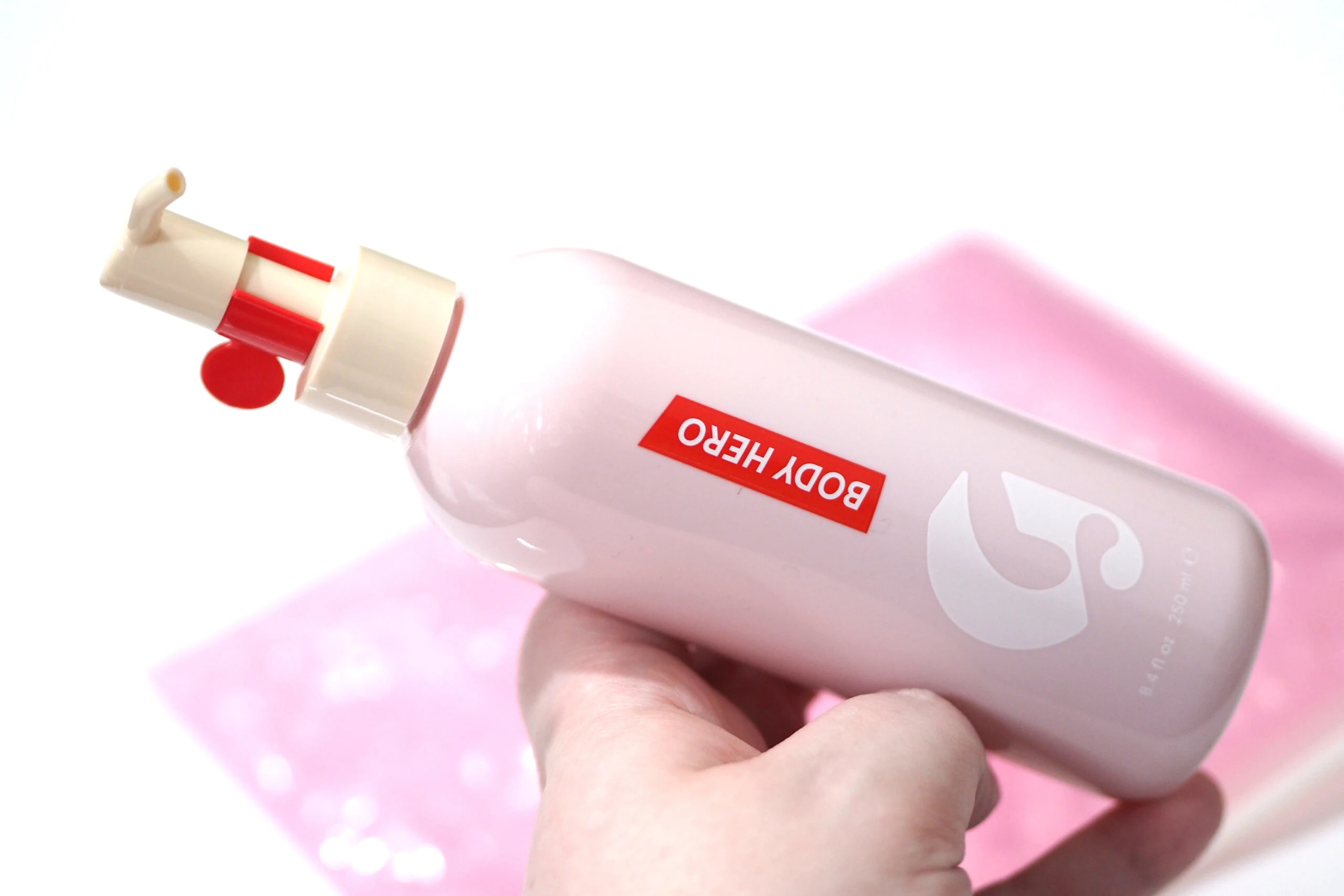 Glossier Body Hero Daily Oil Wash Review