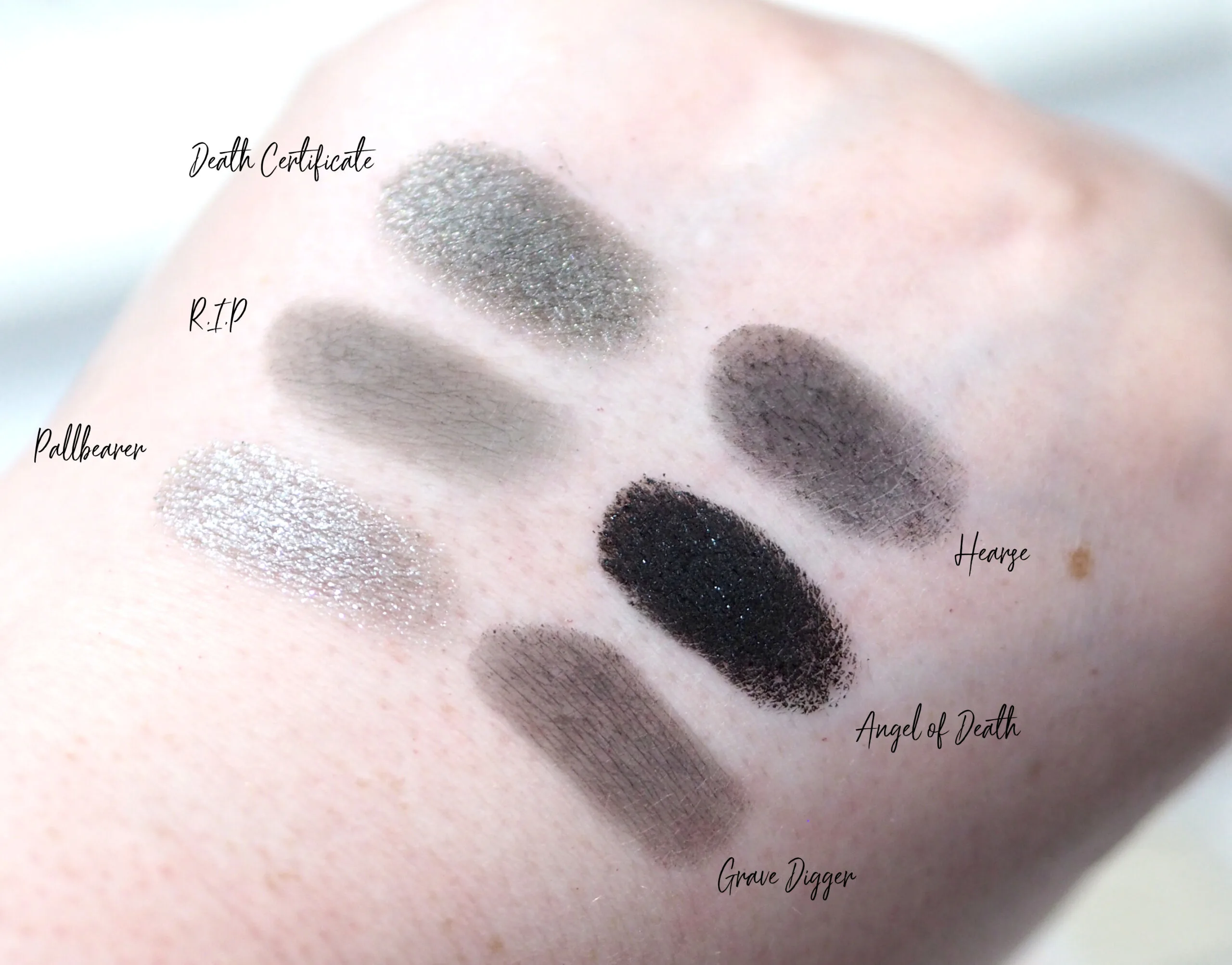 Jeffree Star Cosmetics Cremated Eyeshadow Palette Review Swatches