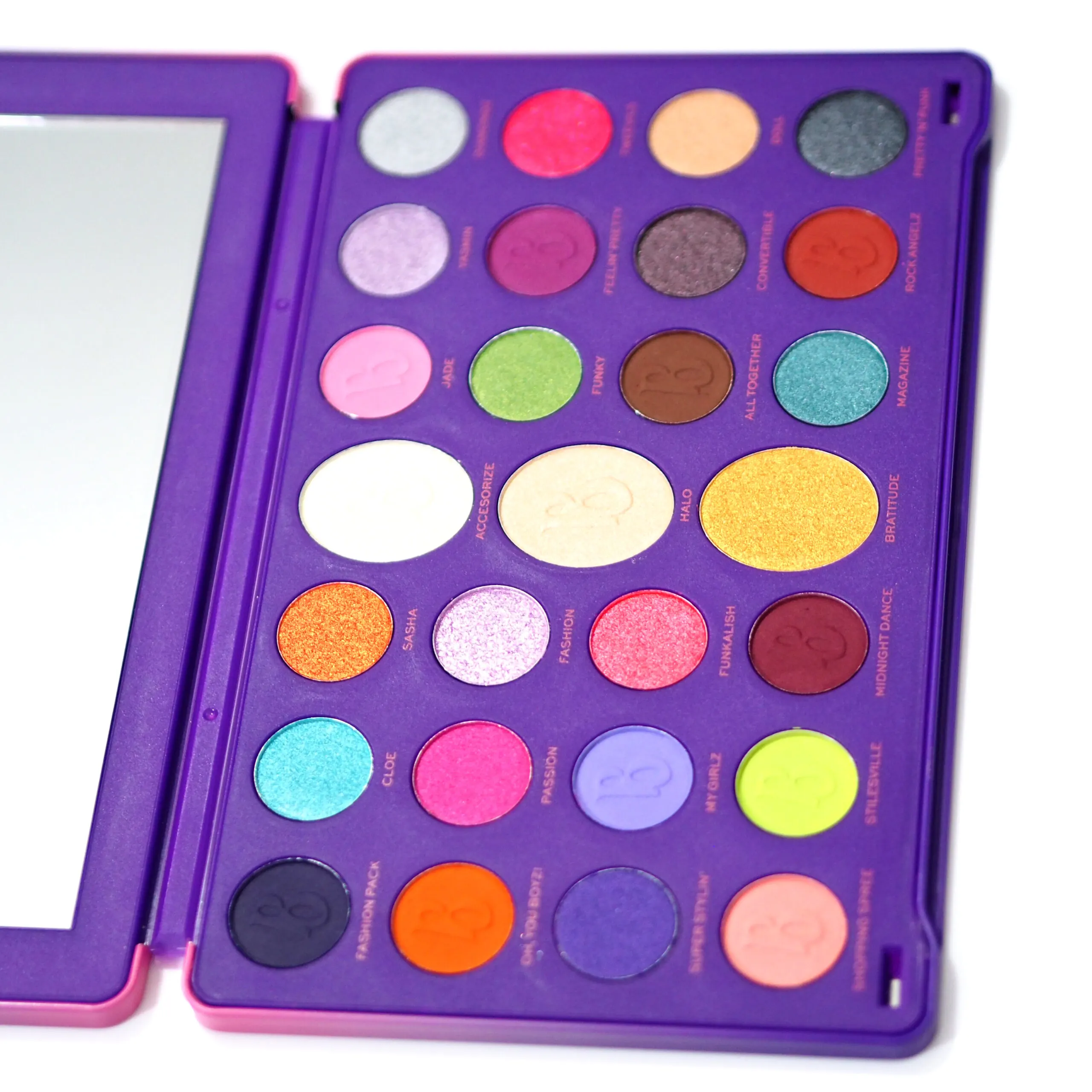 Makeup Revolution x Bratz Eyeshadow Palette Swatches
