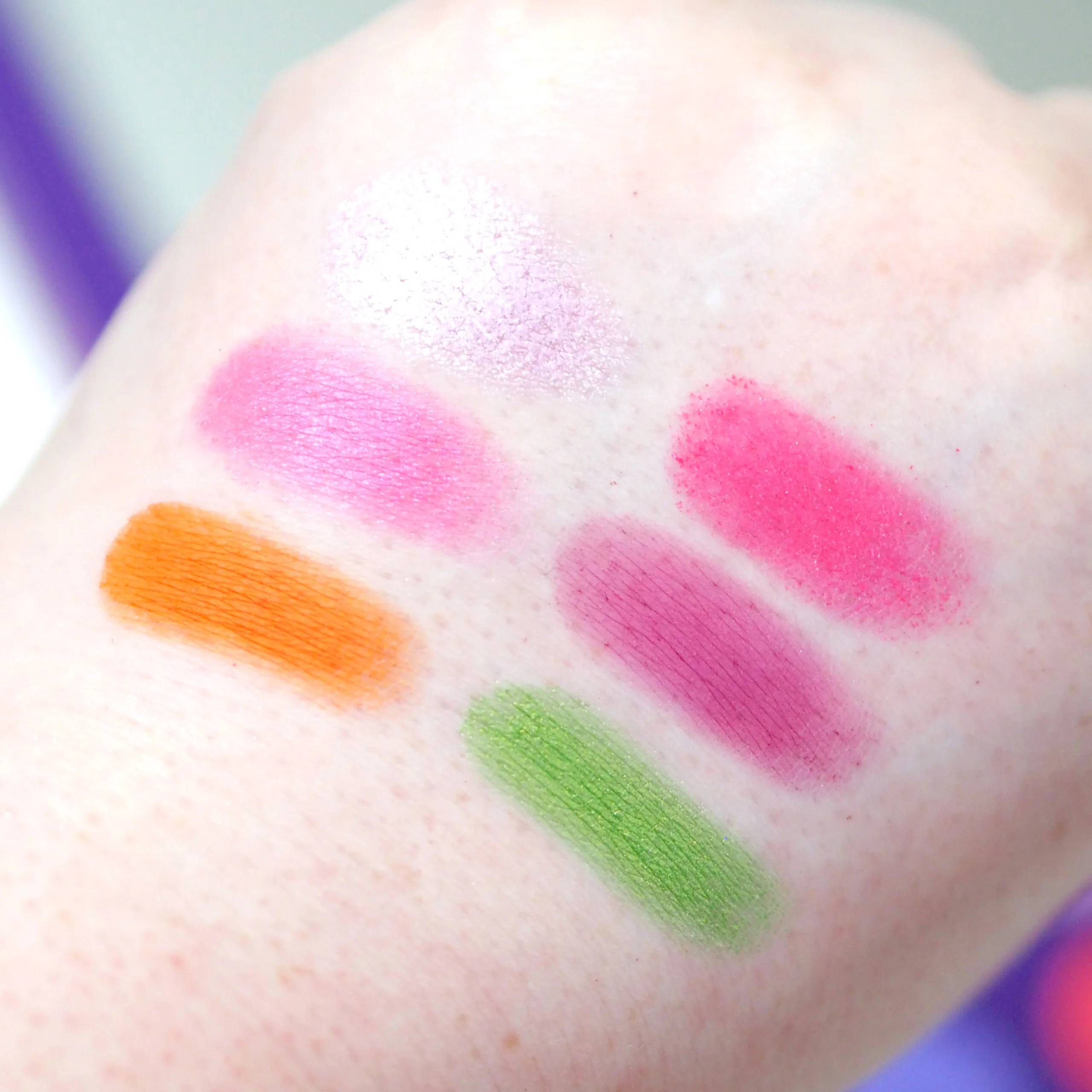 Makeup Revolution x Bratz Eyeshadow Palette Swatches