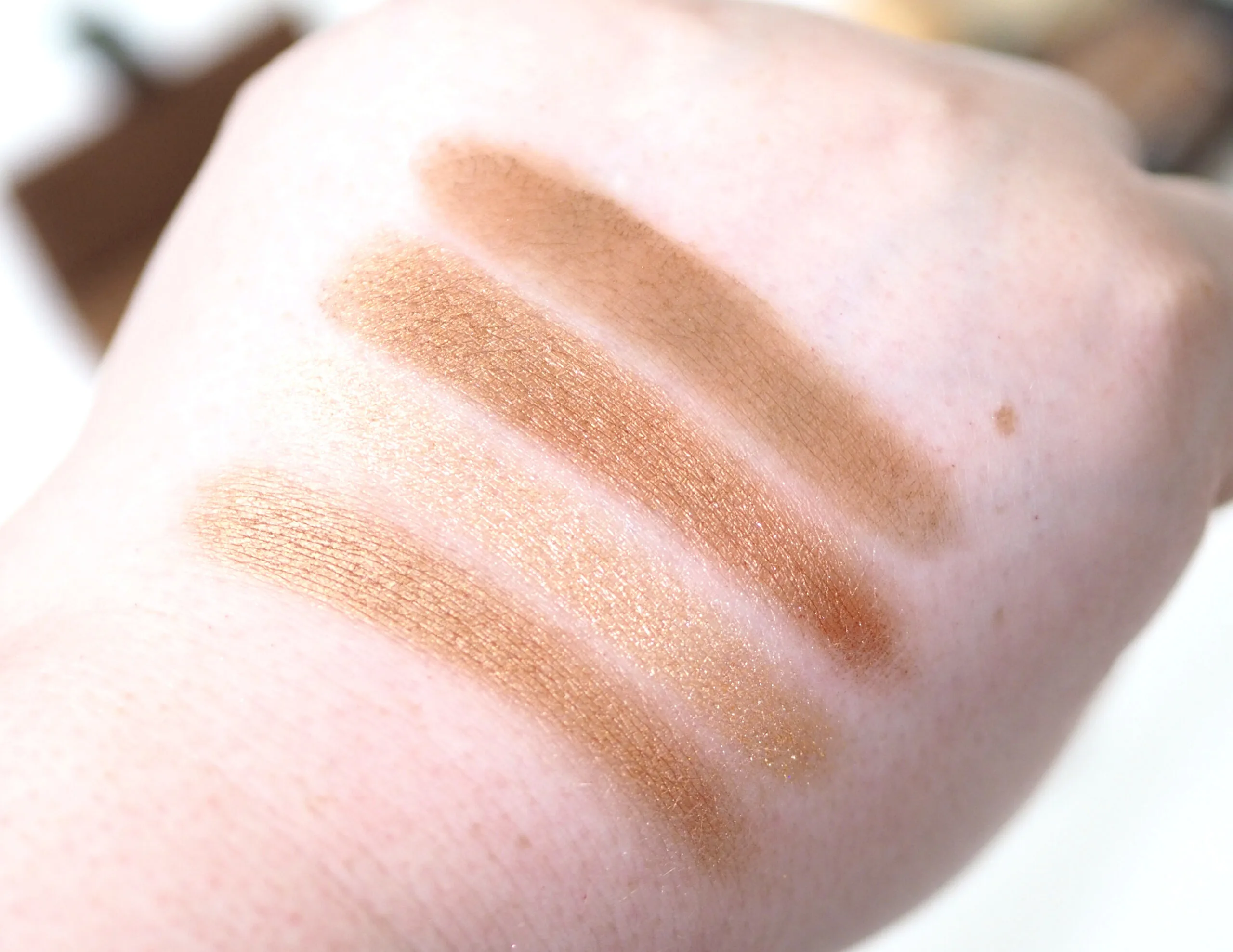 Viseart Petits Fours Praline Eyeshadow Palette Review / Swatches