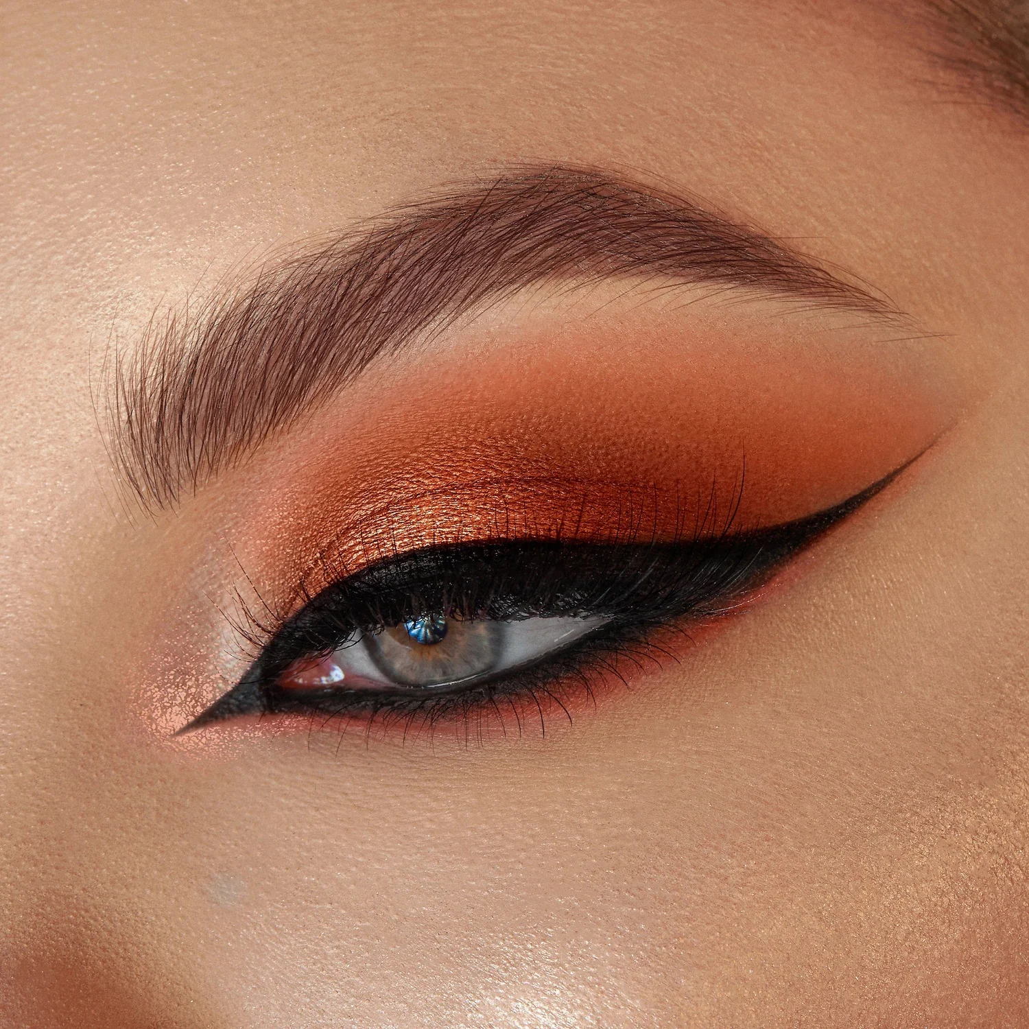 Artist Couture Supreme Bronze Eyeshadow Palette