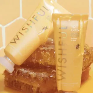 Wishful Yo Glow Honey Flower Enzyme Scrub