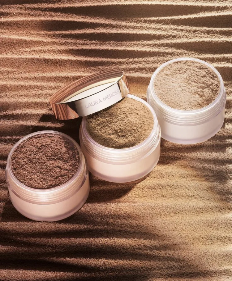 Laura Mercier Light Catcher Translucent Loose Setting Powder