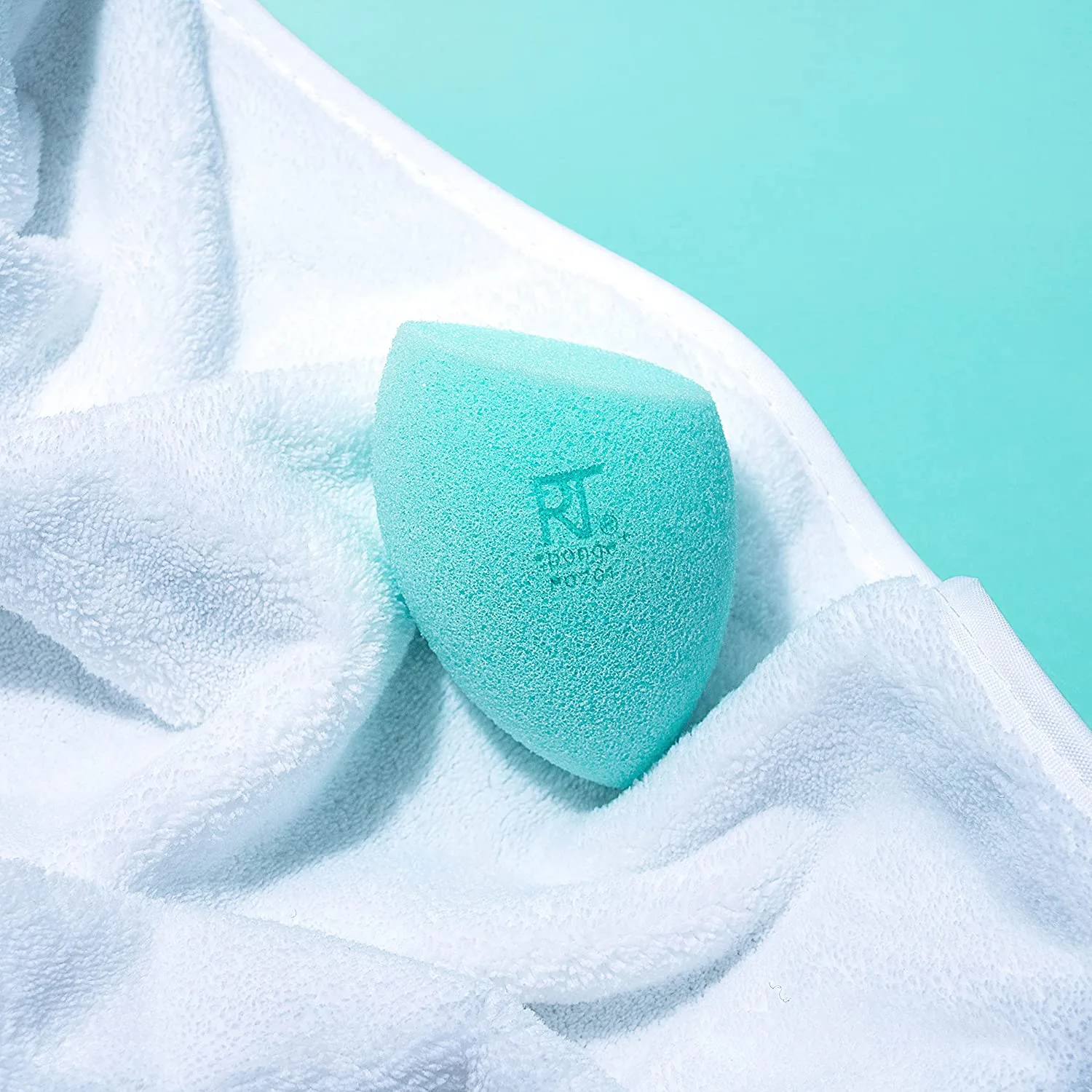 Real Techniques Miracle Airblend Sponge