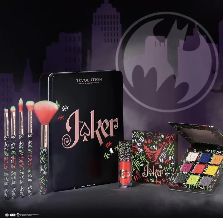 Revolution x DC Comics Collection Reveal! 13 Revolution x DC Comics Collection