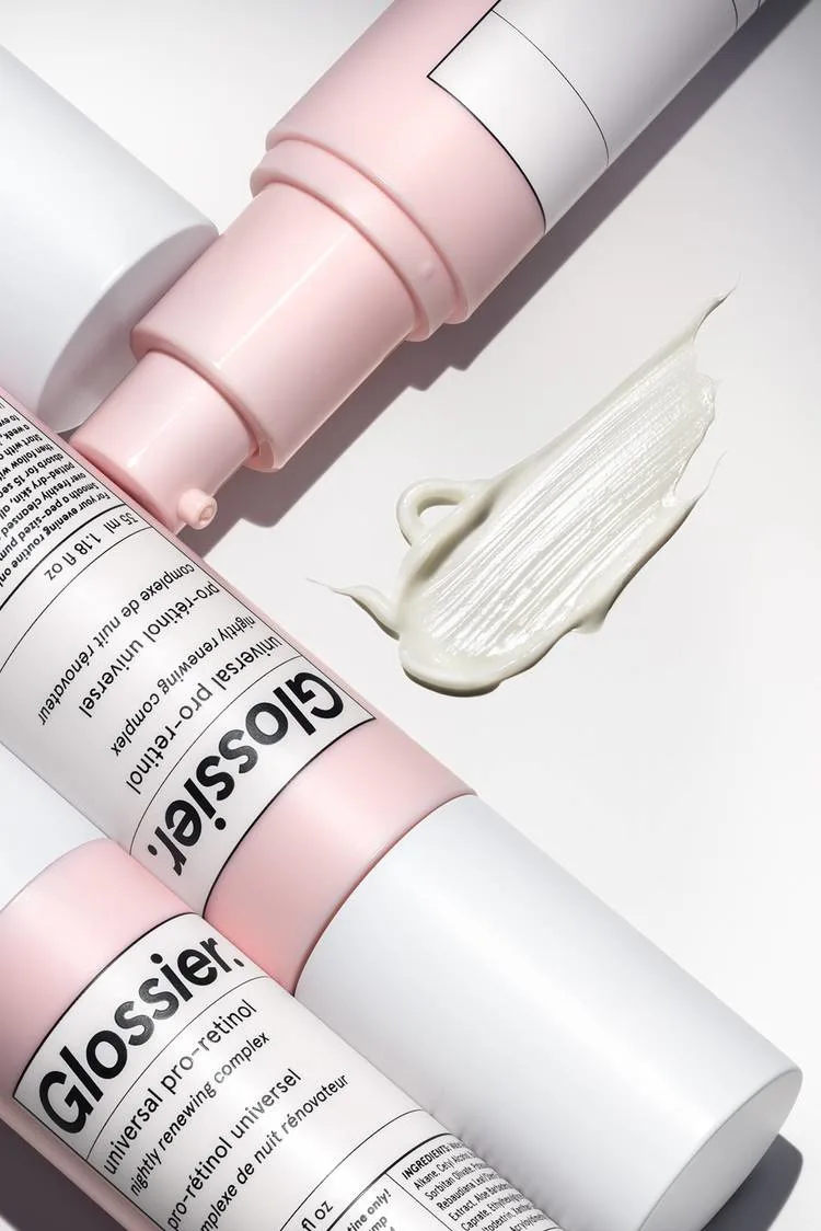 Glossier Universal Pro-Retinol Nightly Renewing Complex
