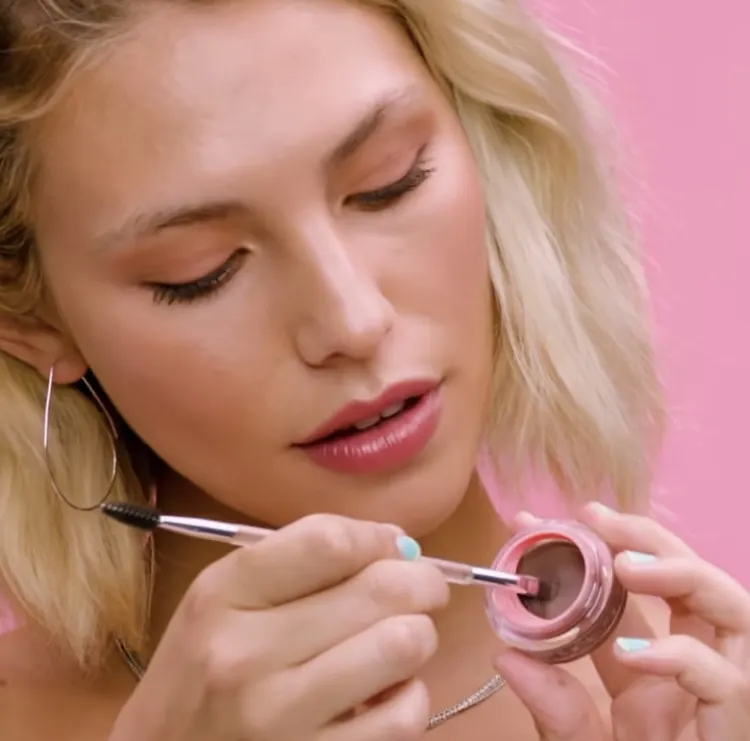 Benefit POWmade Waterproof Brow Pomade