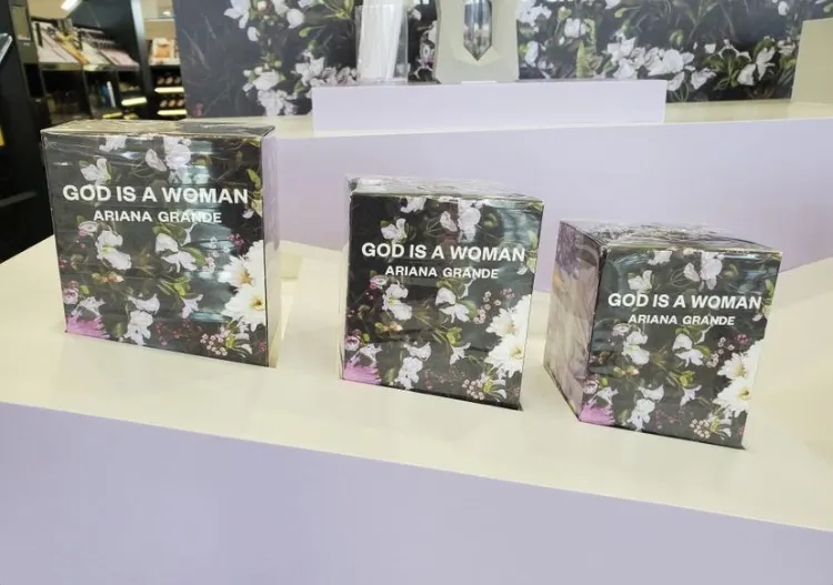 Ariana Grande God Is A Woman Eau de Parfum 5 Ariana Grande God Is A Woman Eau de Parfum
