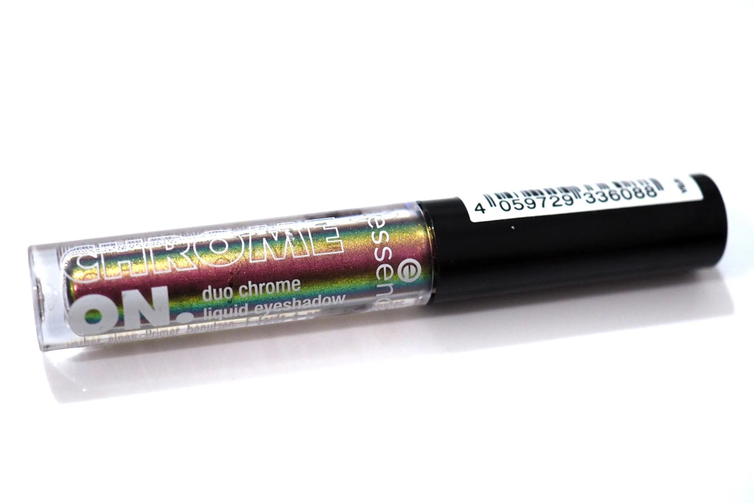 Essence Chrome On Multichrome Liquid Eyeshadows Review / Swatches