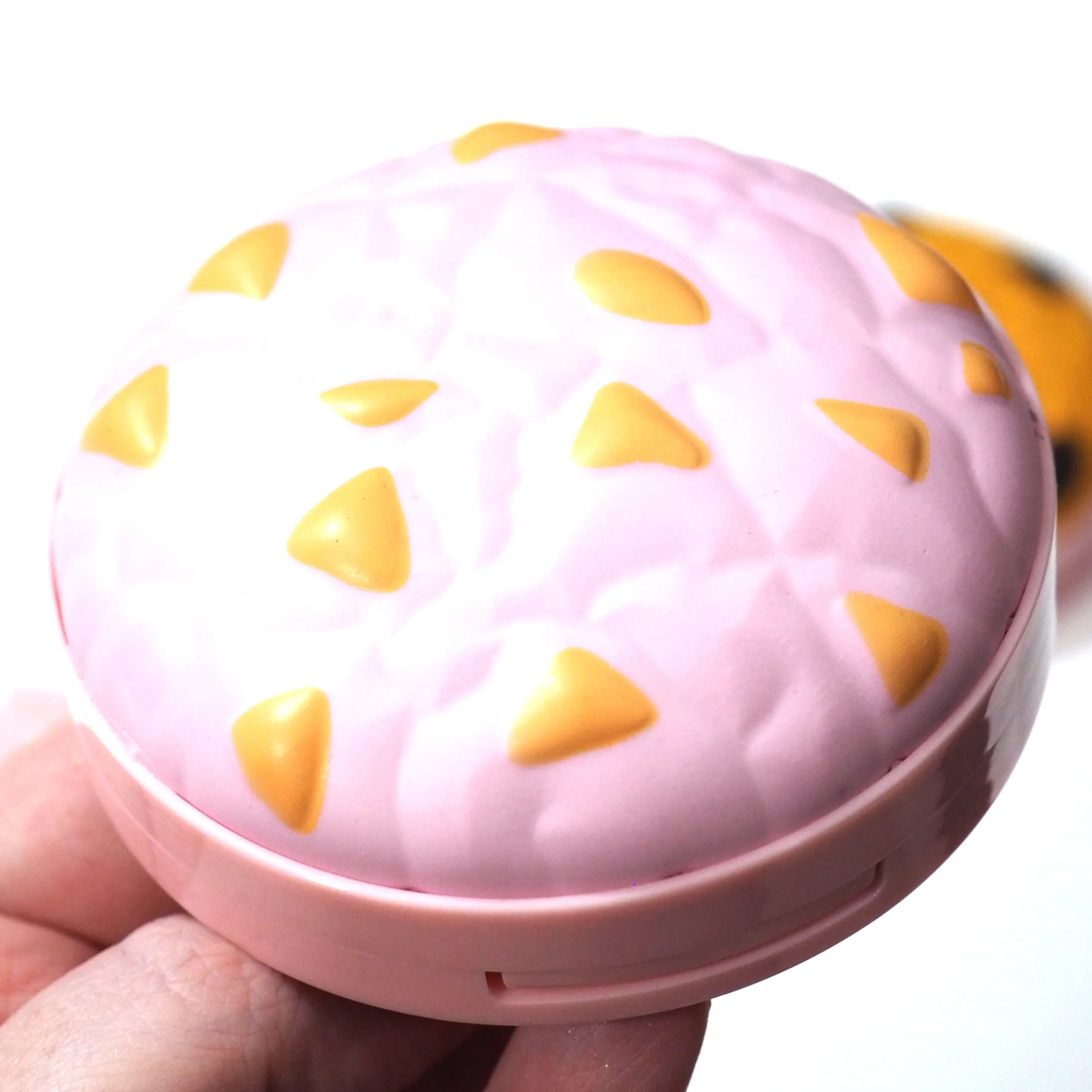 I Heart Revolution Cookie Tin Gift Set Review, Swatches + GIVEAWAY!