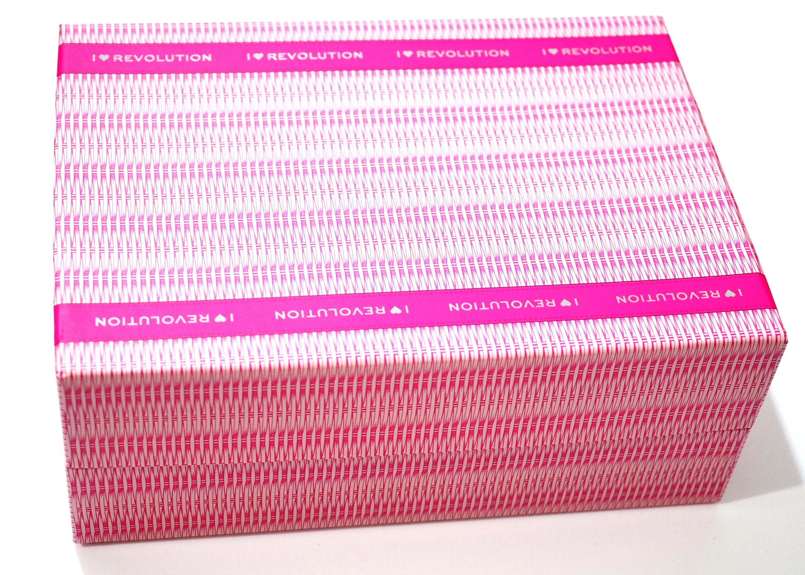 I Heart Revolution The Tasty Christmas Hamper Collection Review Swatches