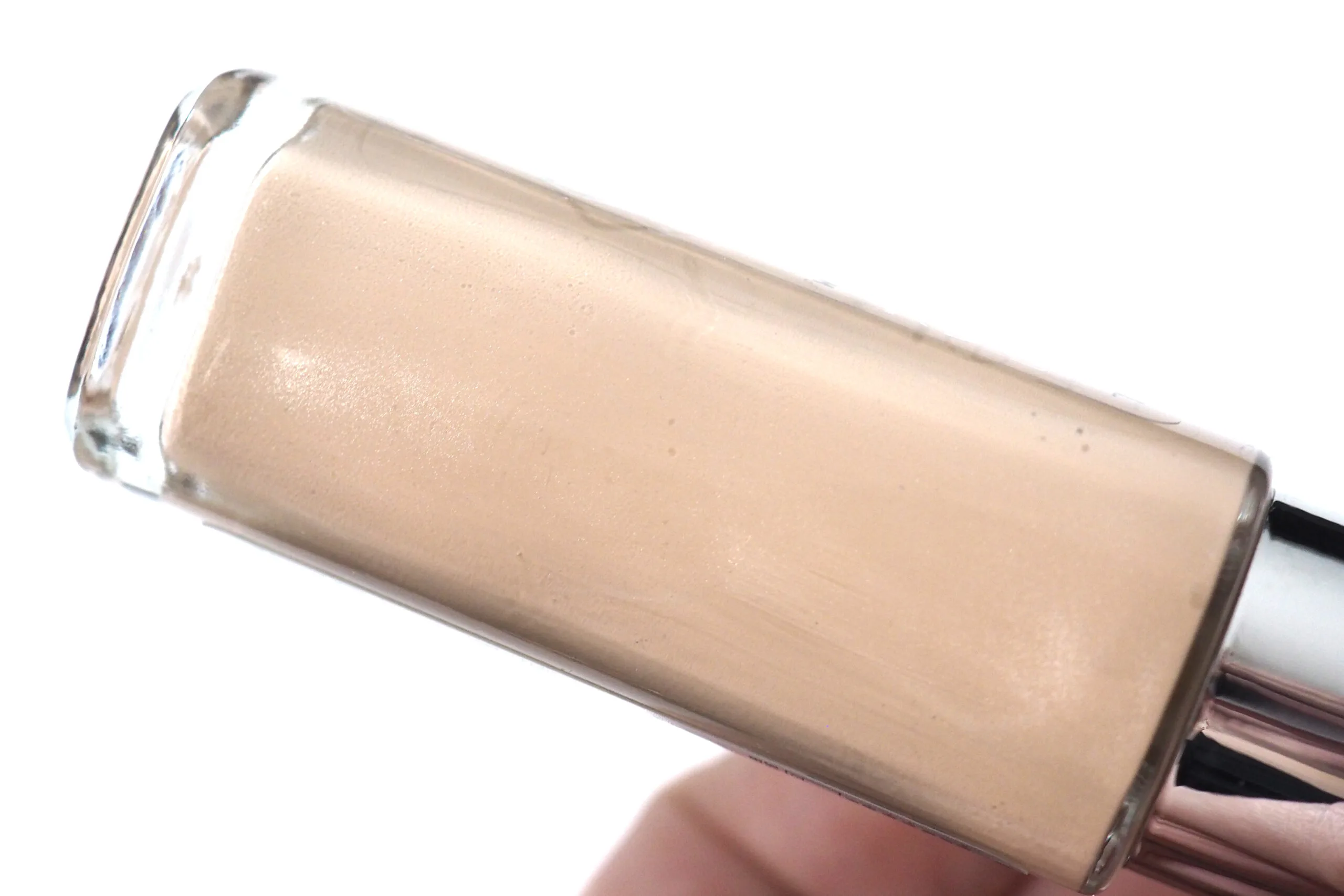 L'Oreal True Match Nude Plumping Tinted Serum
