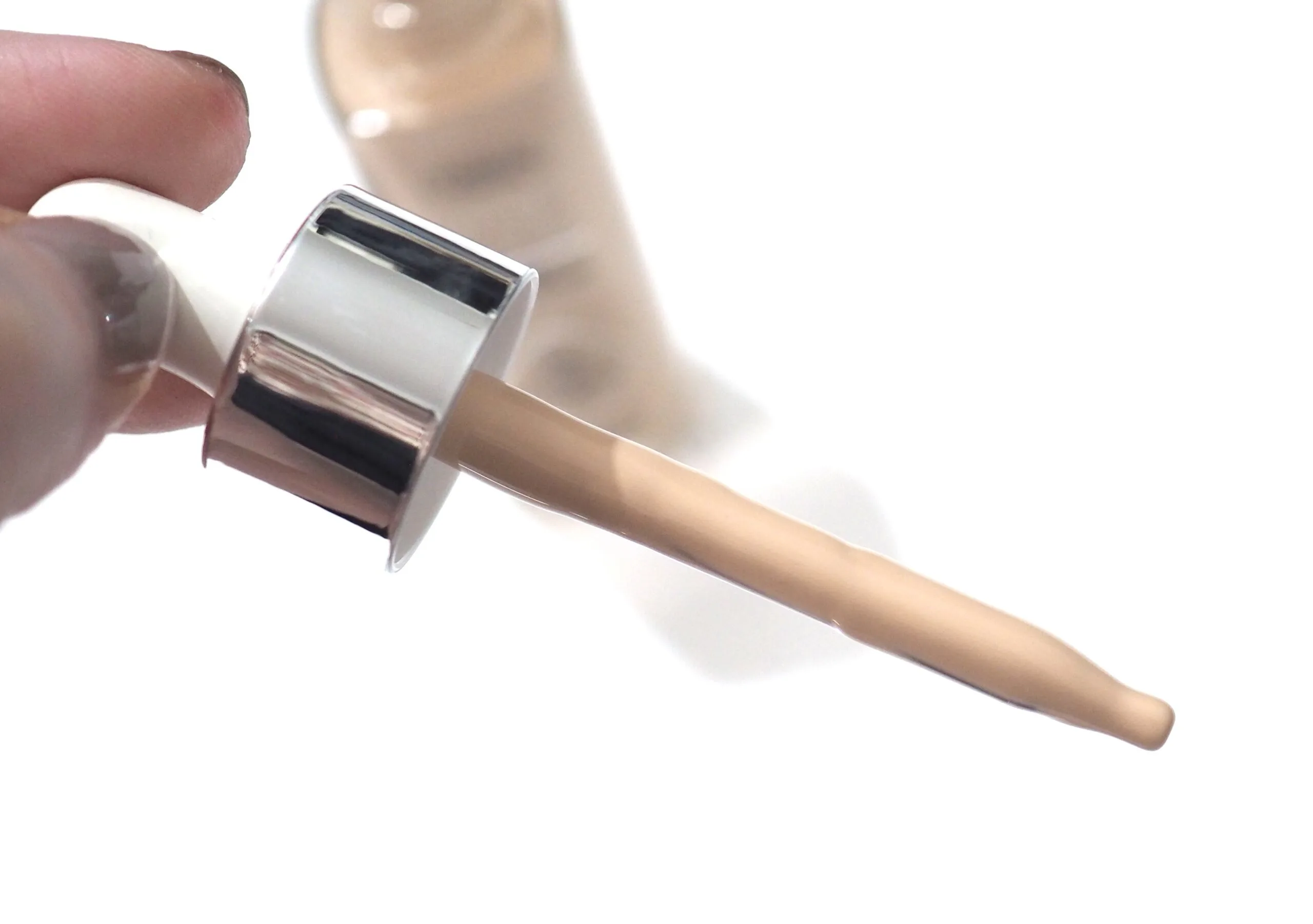 L'Oreal True Match Nude Plumping Tinted Serum