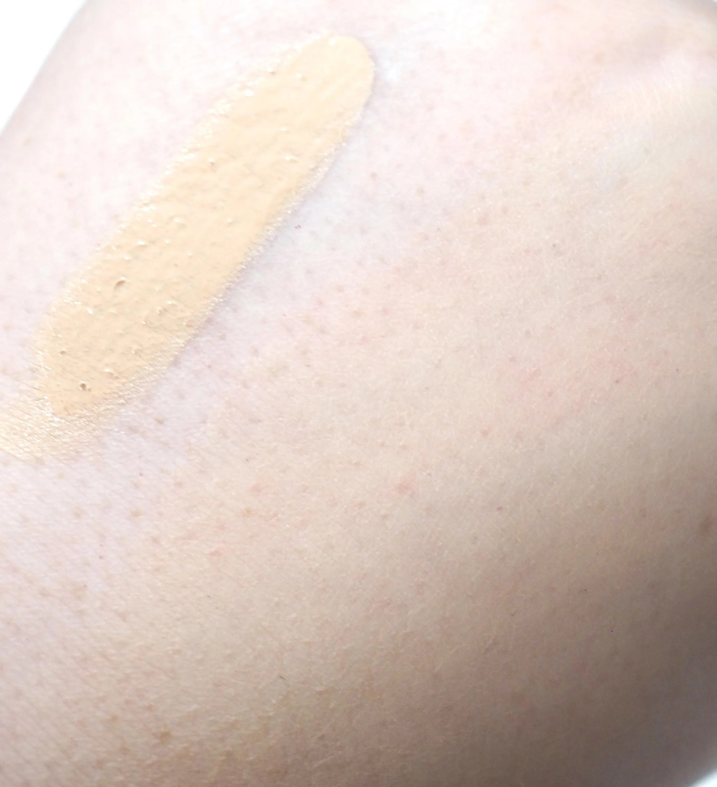 L'Oreal True Match Nude Plumping Tinted Serum