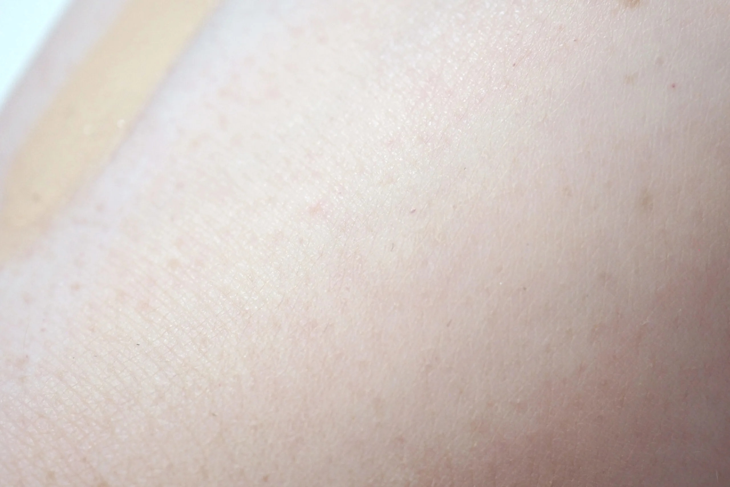L'Oreal True Match Nude Plumping Tinted Serum