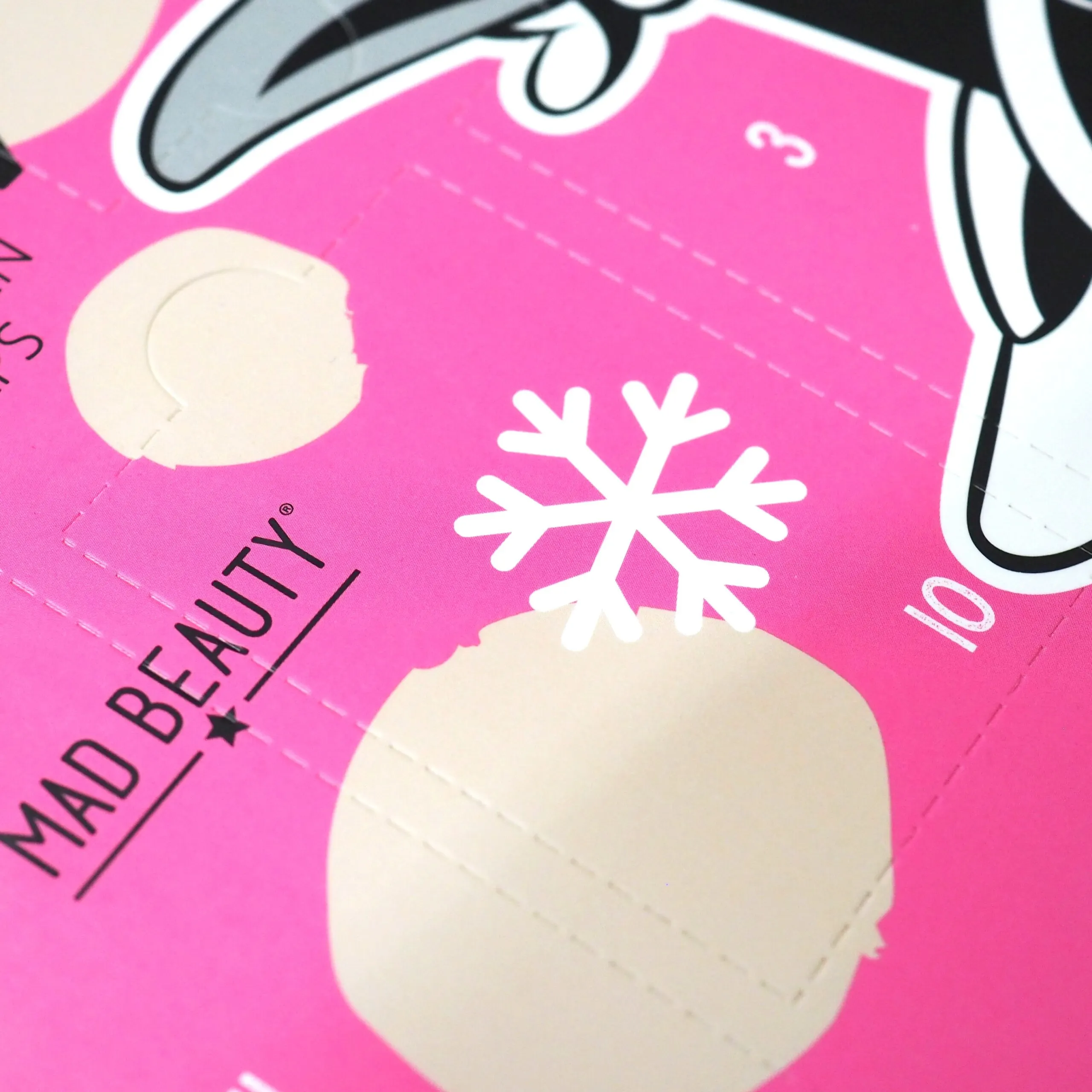 Mad Beauty Disney Minnie Mouse 12 Days Advent Calendar 2021 Unboxing and Review
