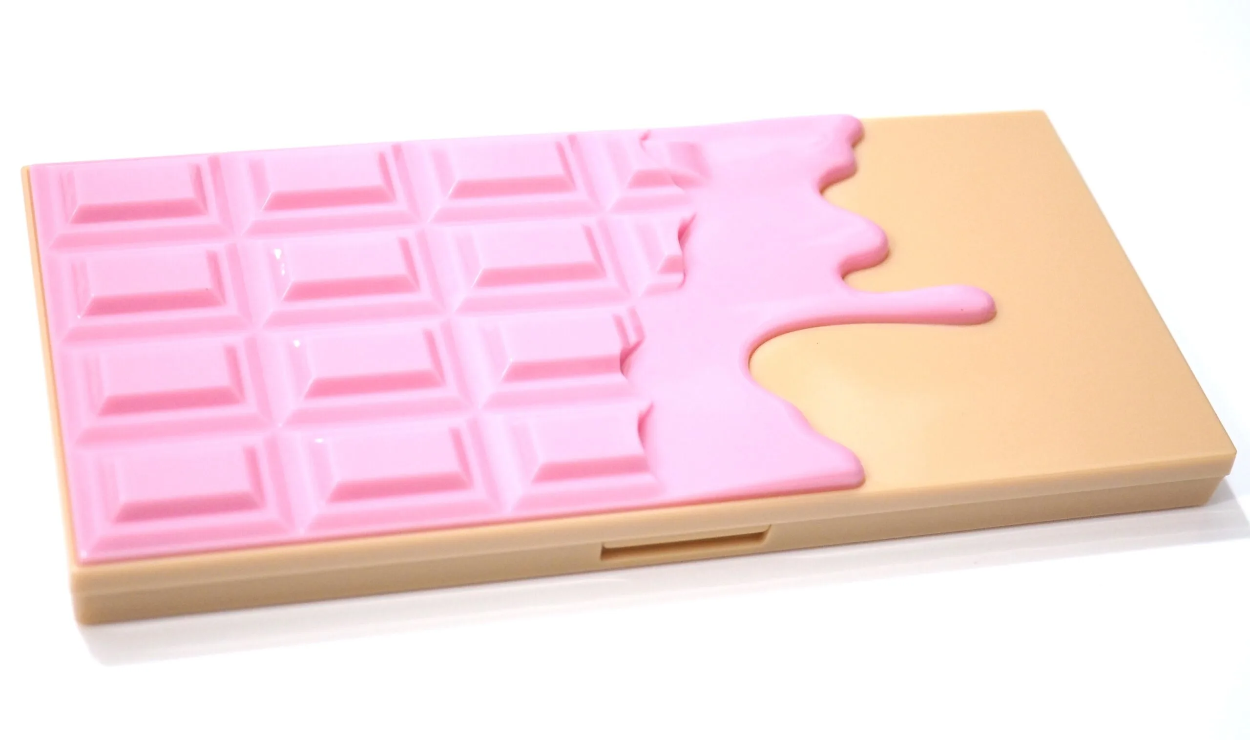 I Heart Revolution Chocolate Vault Tin Set