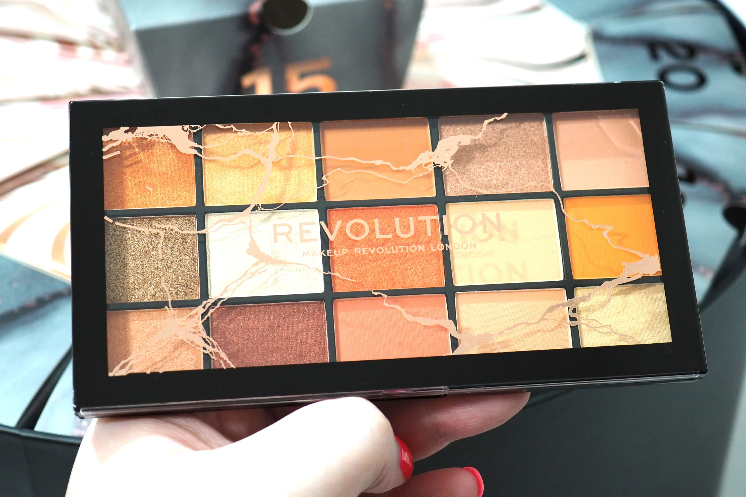 Revolution Deluxe Advent Calendar 2021