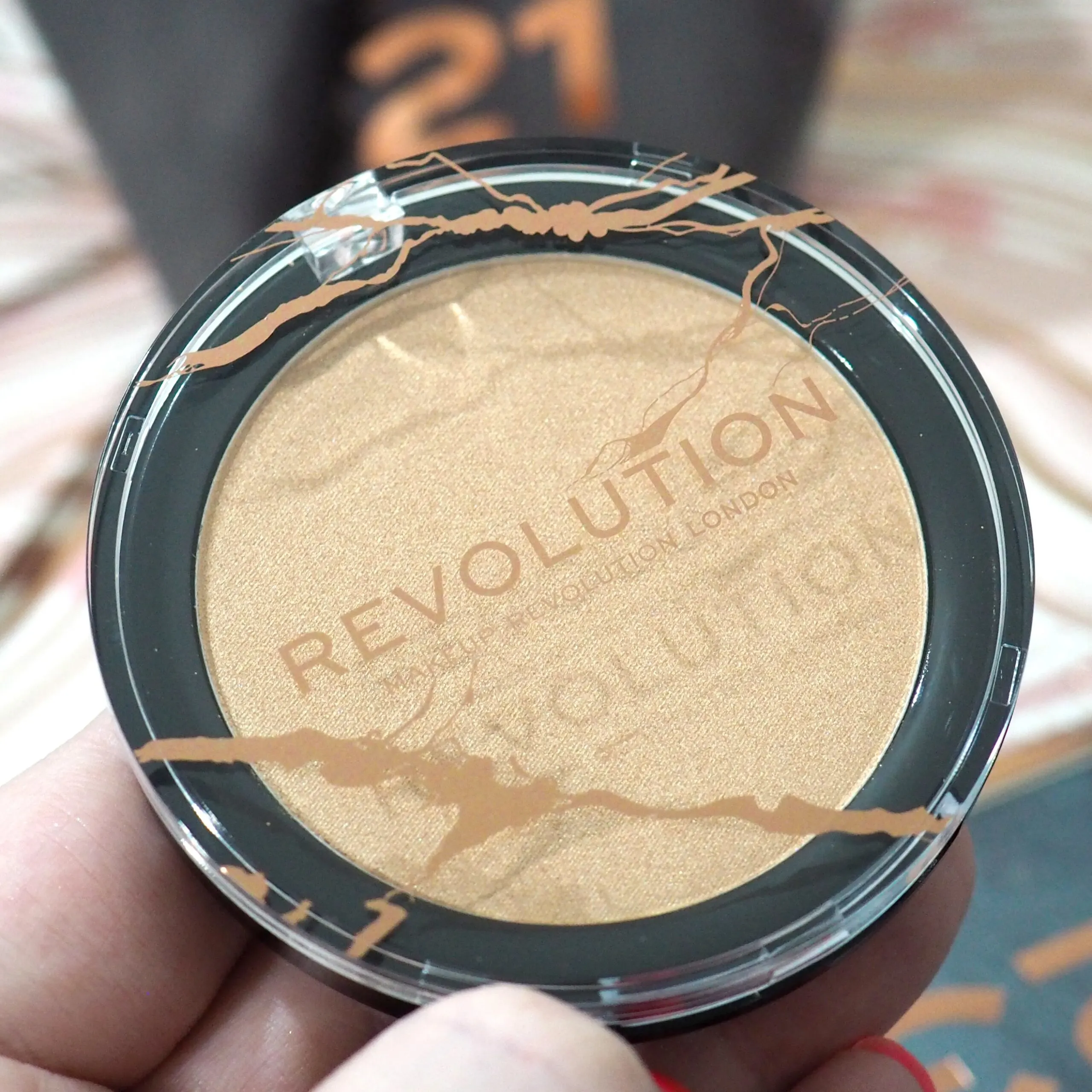 Revolution Deluxe Advent Calendar 2021
