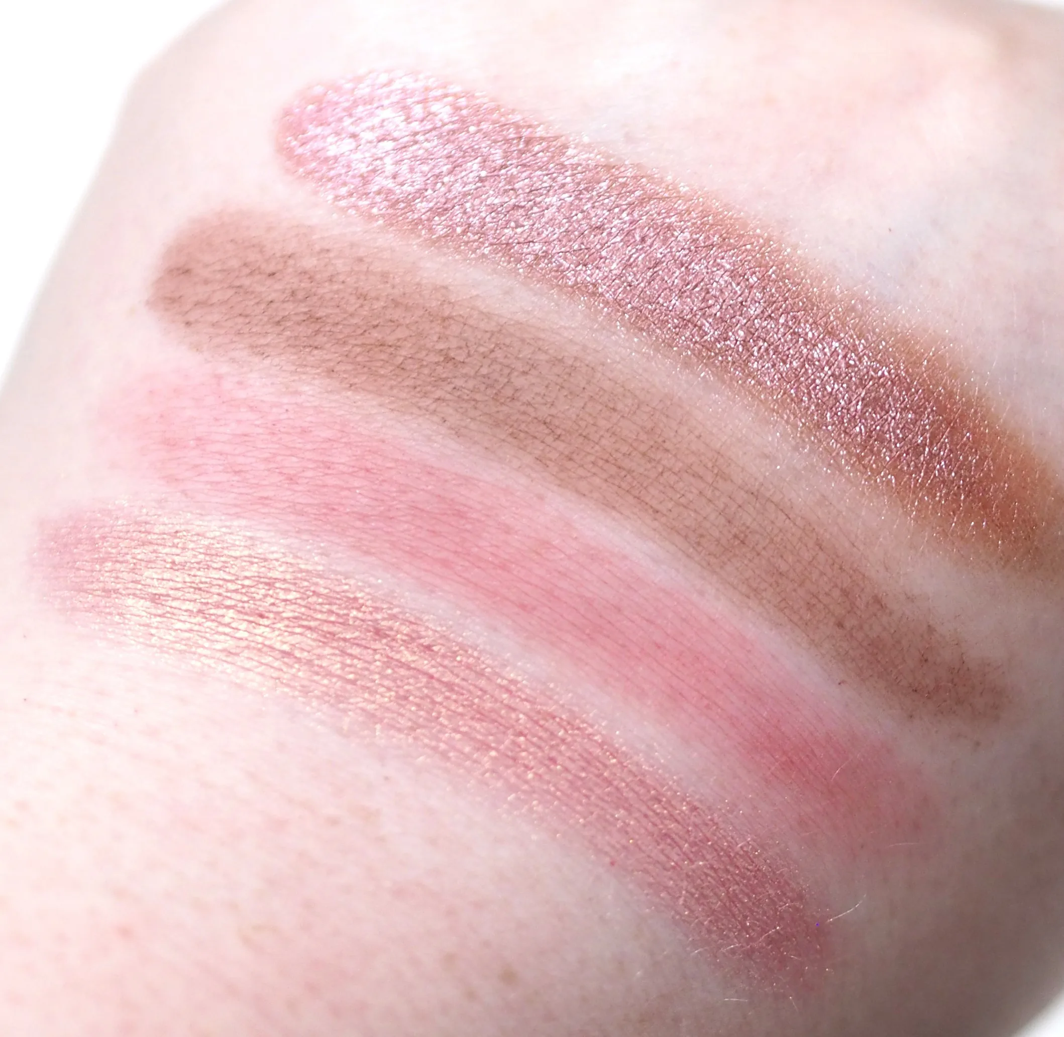 Pat McGrath Divine Rose Luxe Quad: Eternal Eden Review / Swatches