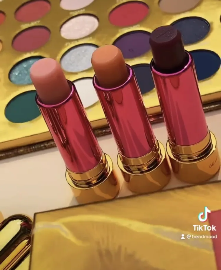 BH Cosmetics x Doja Cat Collaboration Reveal! 11 BH Cosmetics x Doja Cat Collaboration