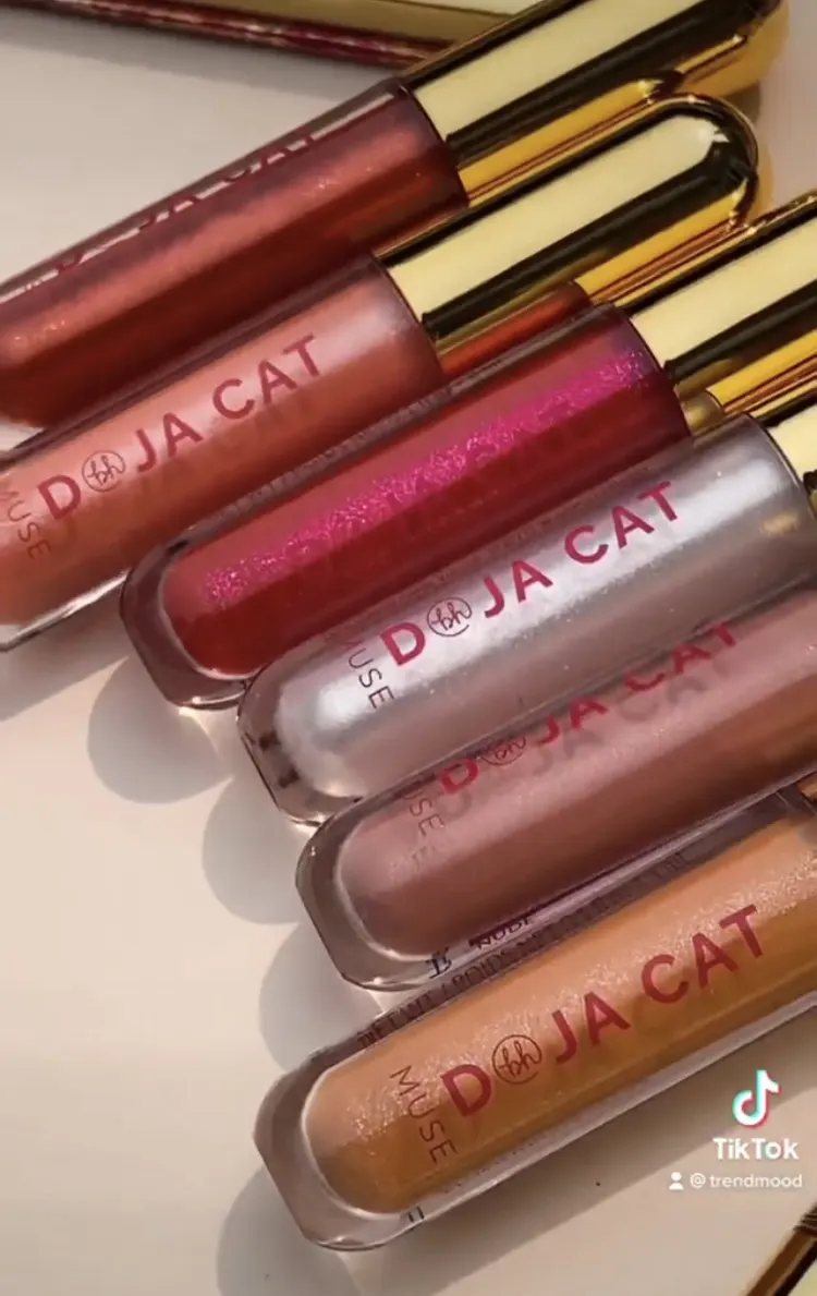 BH Cosmetics x Doja Cat Collaboration Reveal! 12 BH Cosmetics x Doja Cat Collaboration