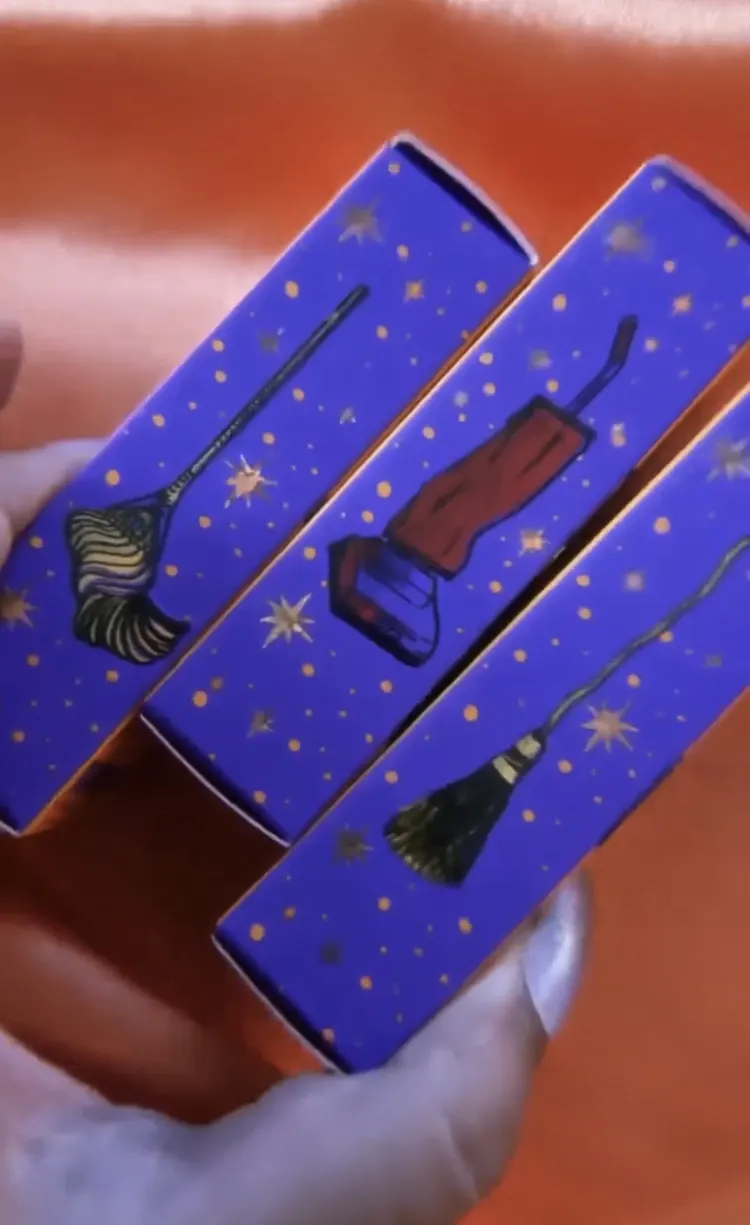 ColourPop x Disney Hocus Pocus Halloween 2021