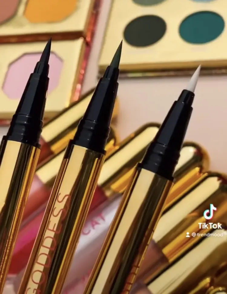 BH Cosmetics x Doja Cat Collaboration Reveal! 10 BH Cosmetics x Doja Cat Collaboration