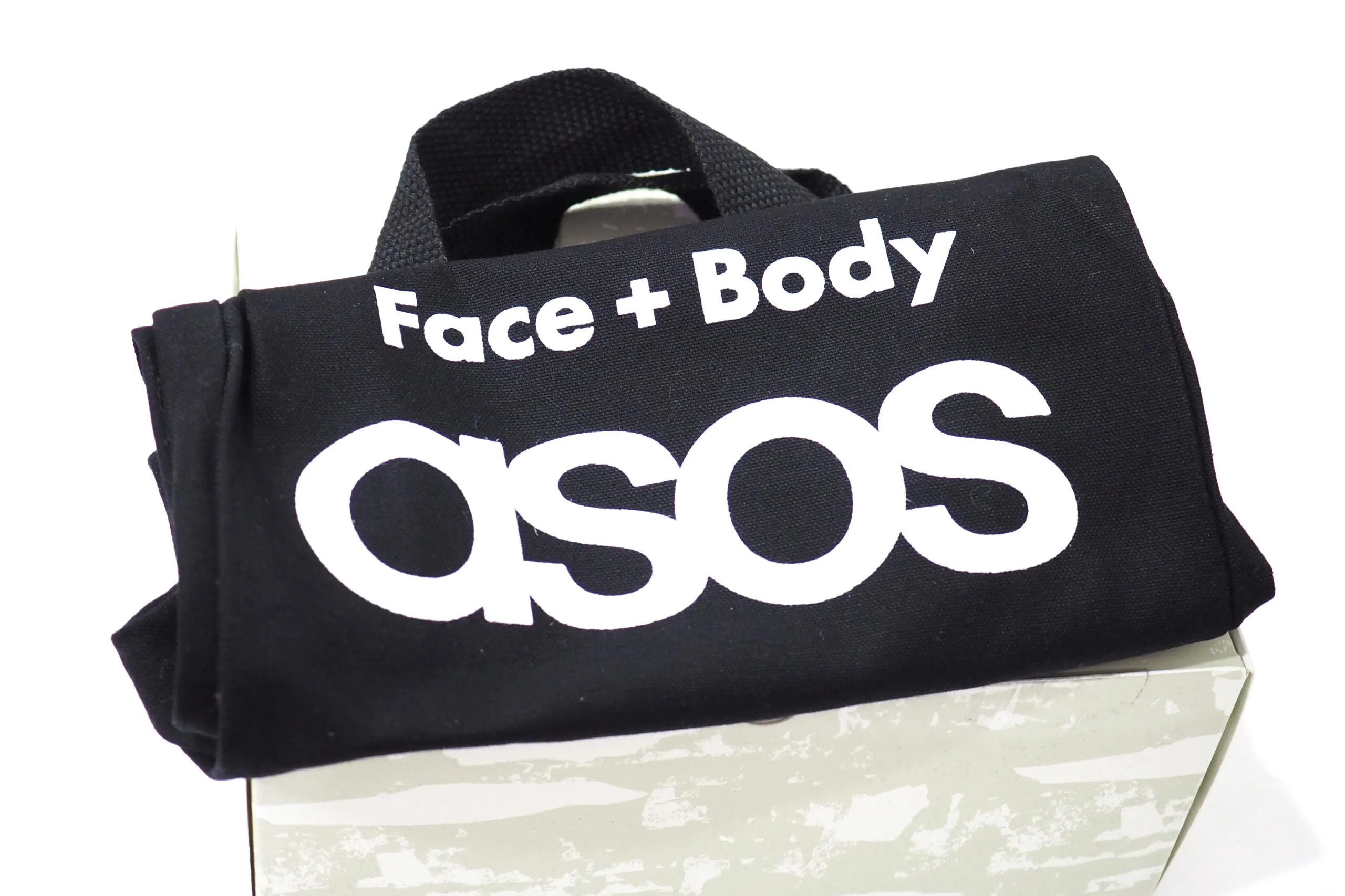 ASOS Grooming 12 Day Advent Calendar 2021 Unboxing and Review