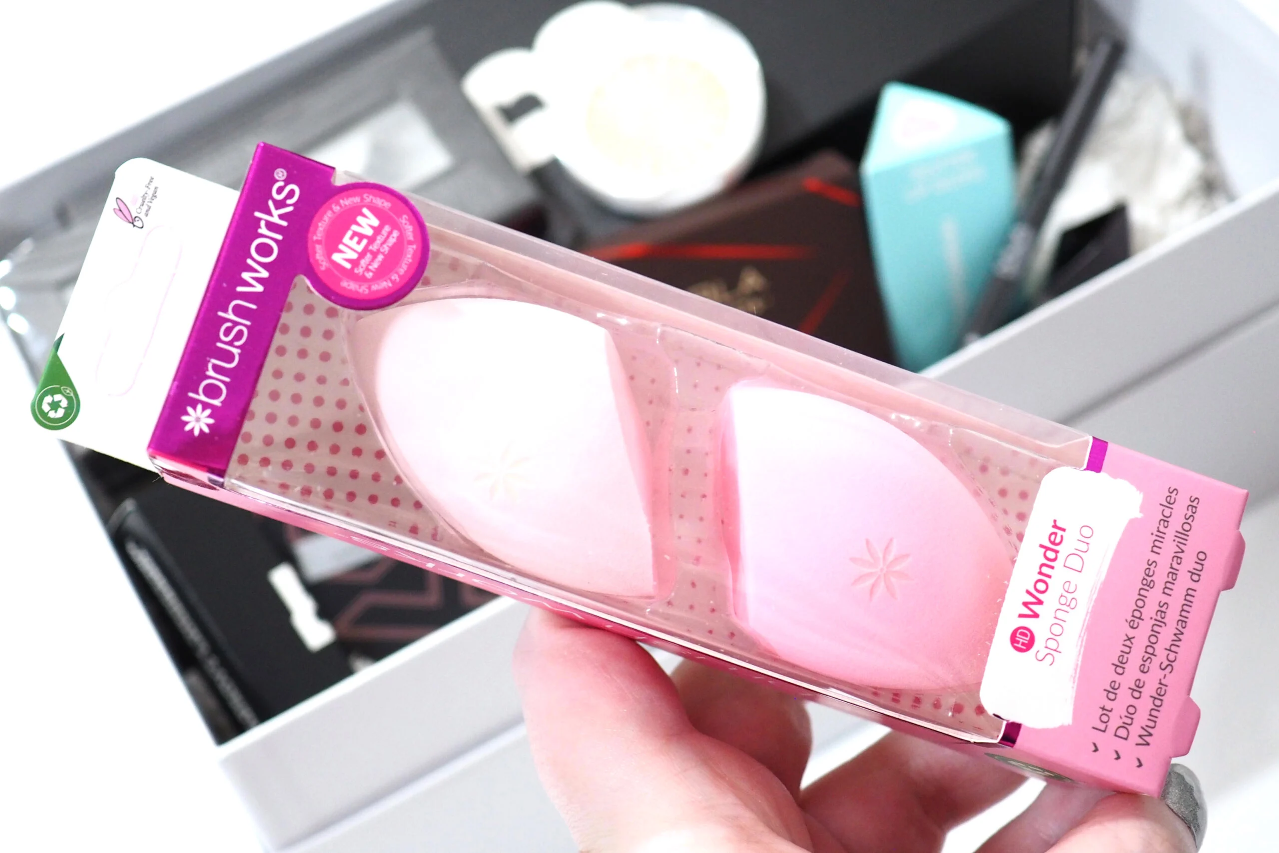 Beauty Bay The Showtime Beauty Box Unboxing