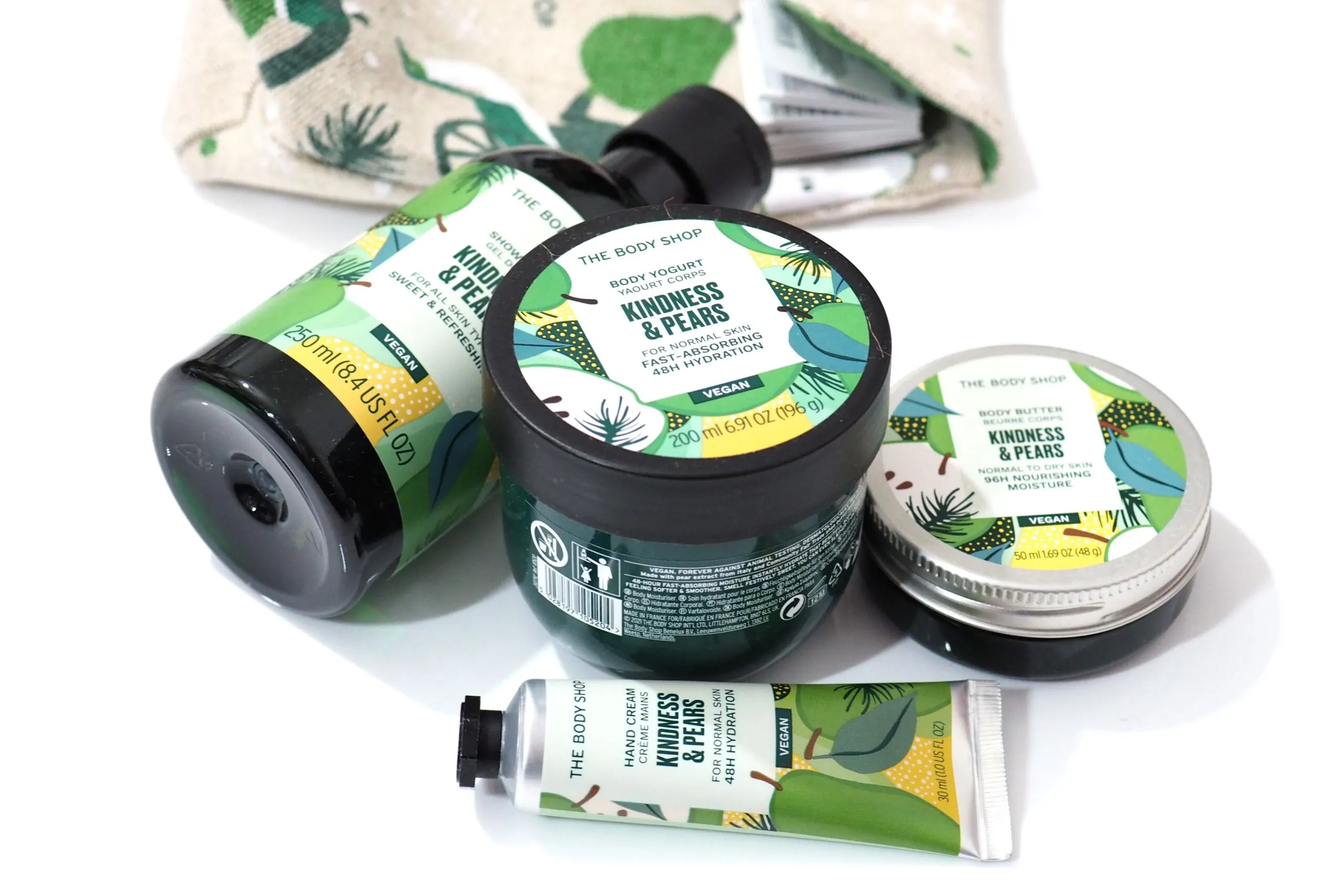 The Body Shop Kindness & Pears Essentials Gift Set
