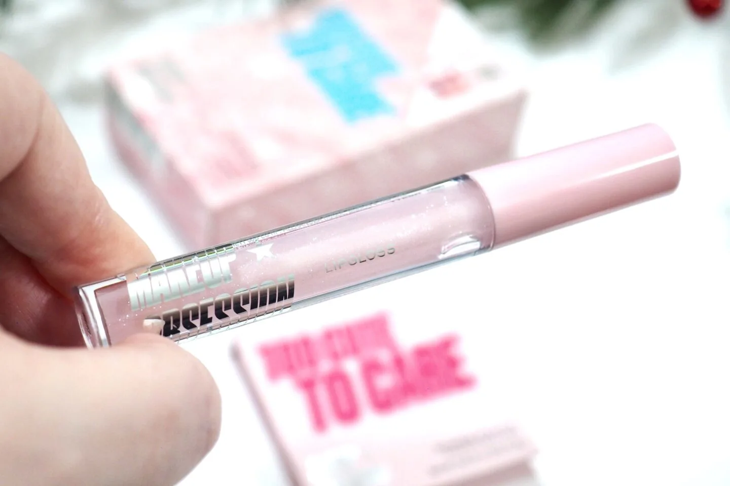 Makeup Obsession Too Cute To Care Gift Set
