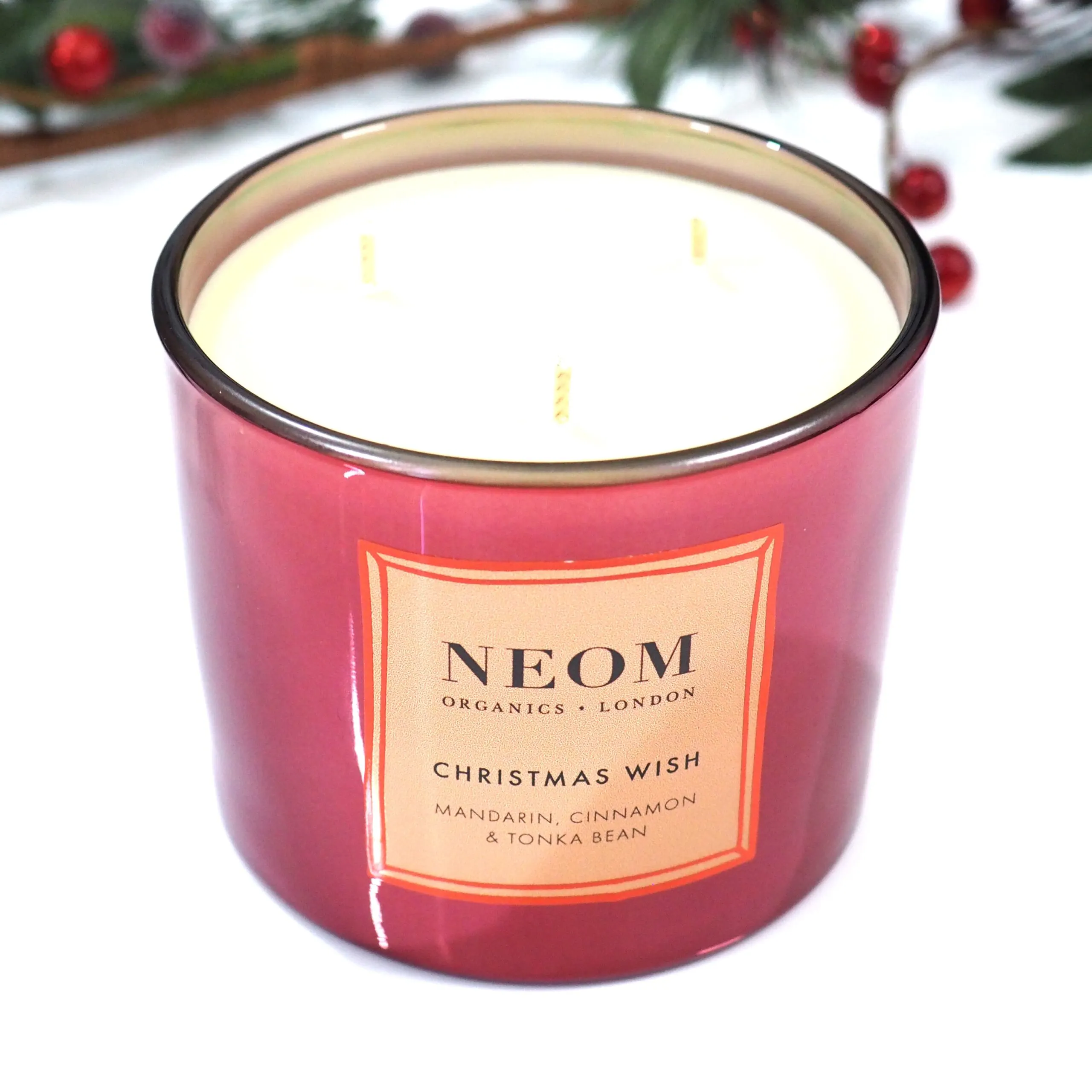 NEOM Christmas Wish Scented Candle Review