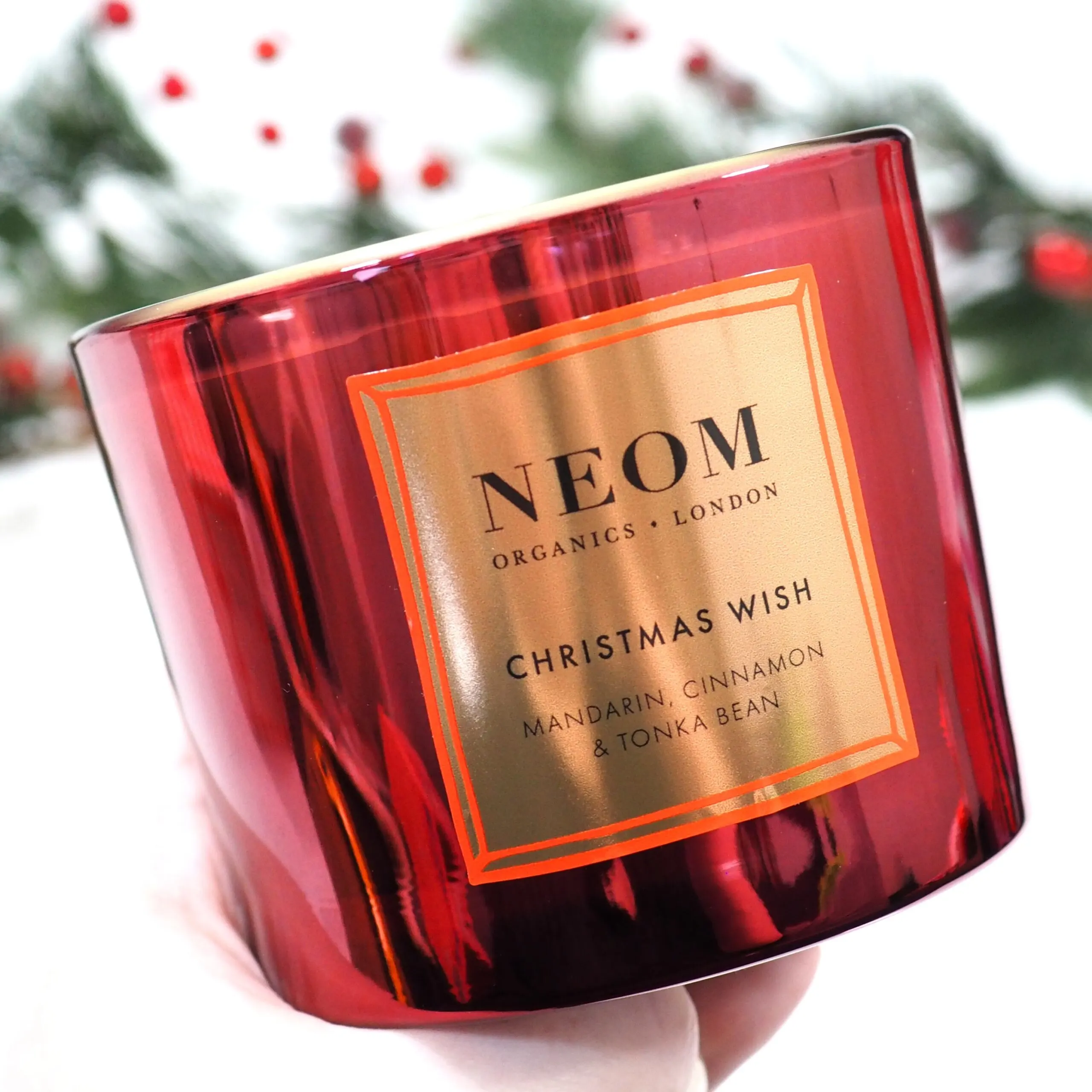 NEOM Christmas Wish Scented Candle Review
