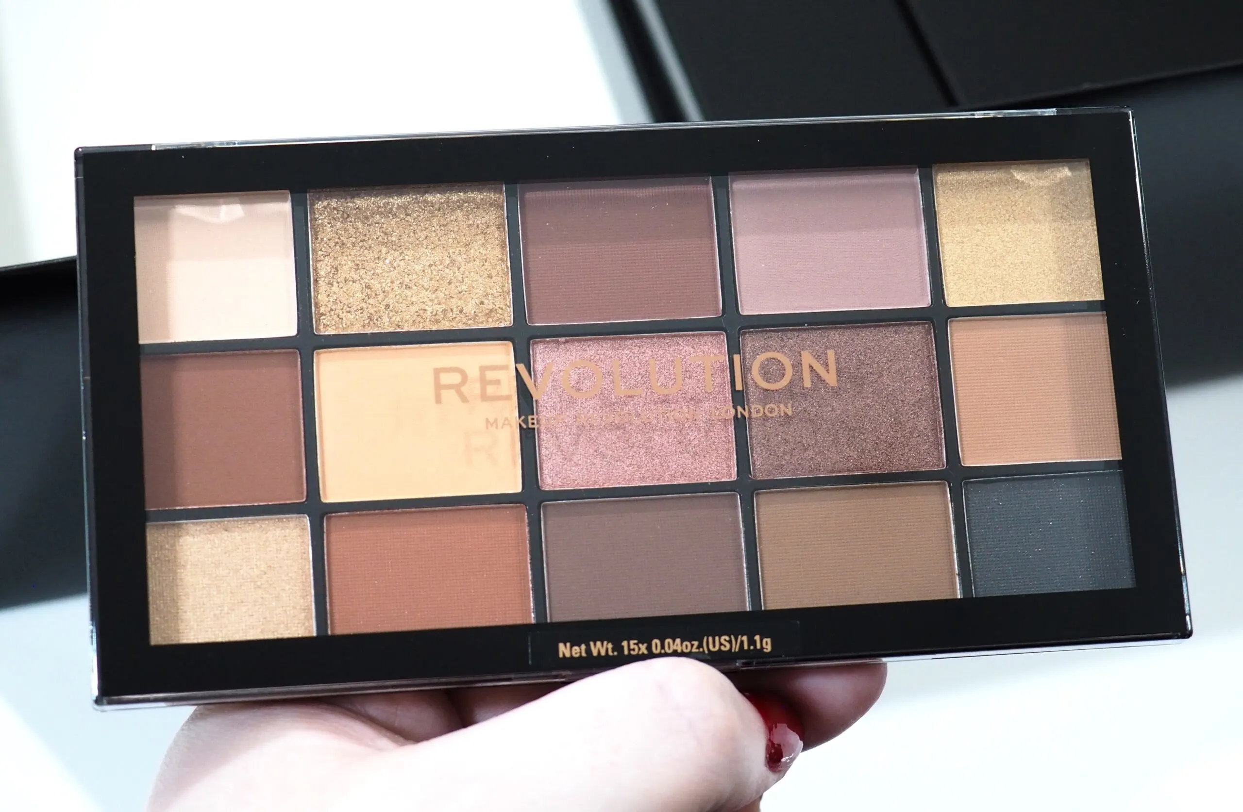 Revolution 25 Beauty Heroes Advent Calendar 2021 Unboxing and Review!