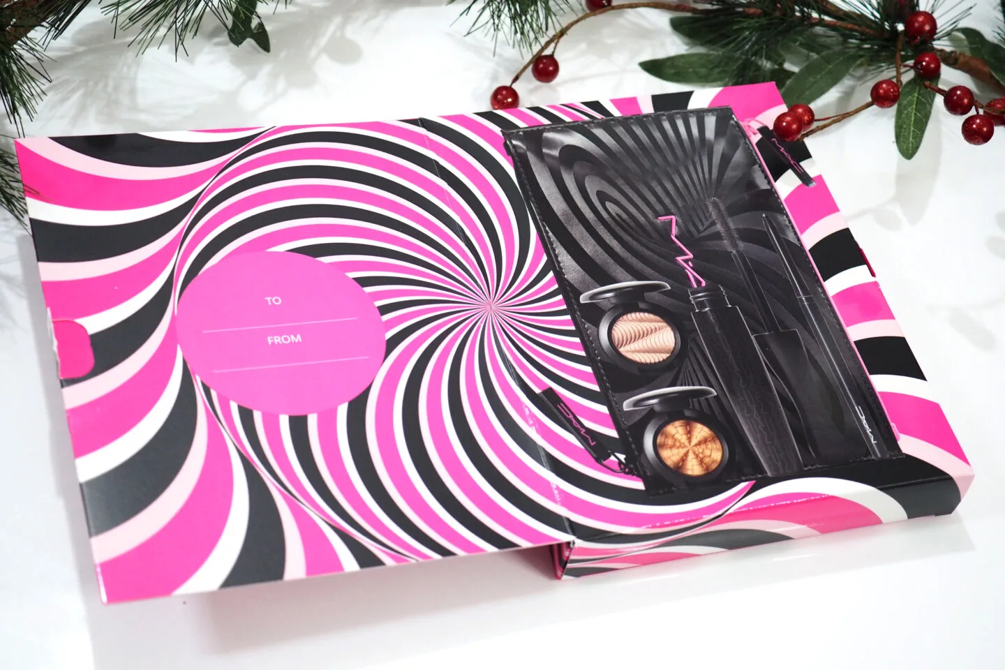 MAC Now You See Me Extra Dimension Eye Kit Review / Swatches