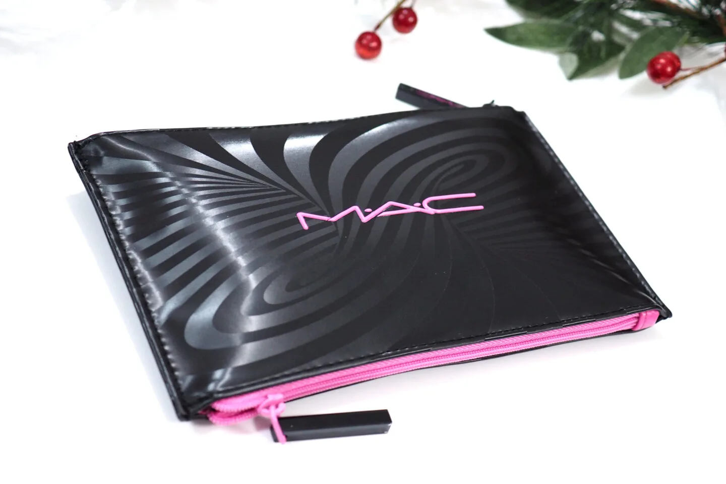 MAC Now You See Me Extra Dimension Eye Kit Review / Swatches