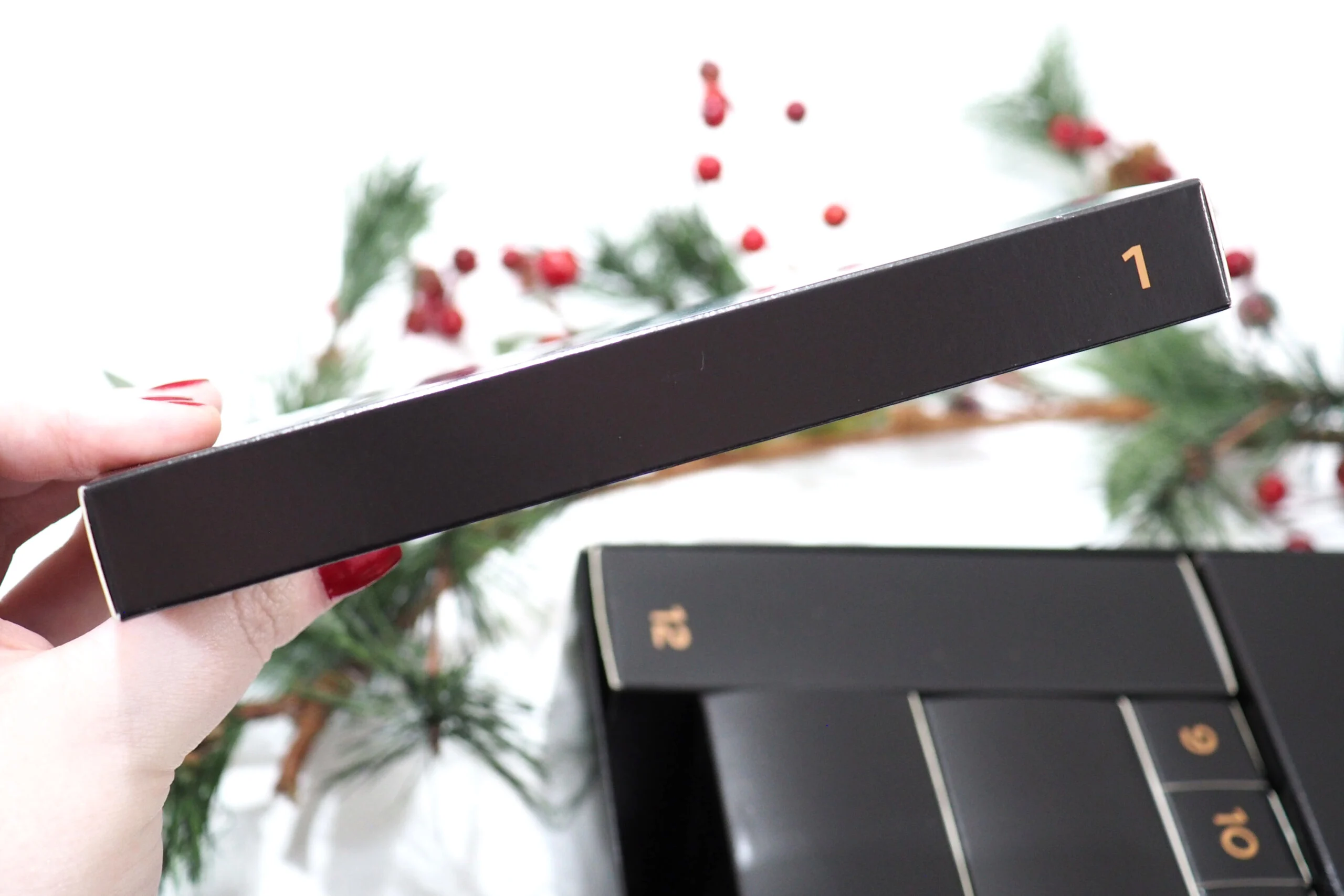 Revolution 25 Beauty Heroes Advent Calendar 2021 Unboxing and Review!