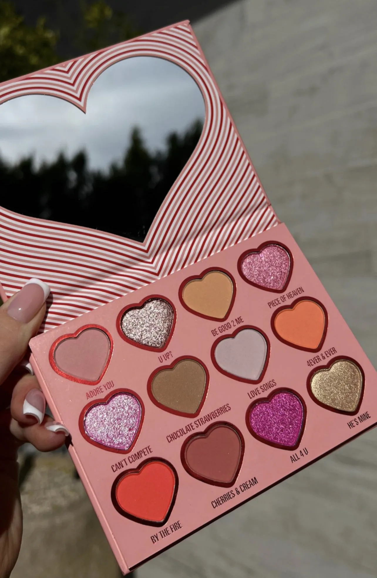 Kylie Cosmetics The Valentine Collection 2022