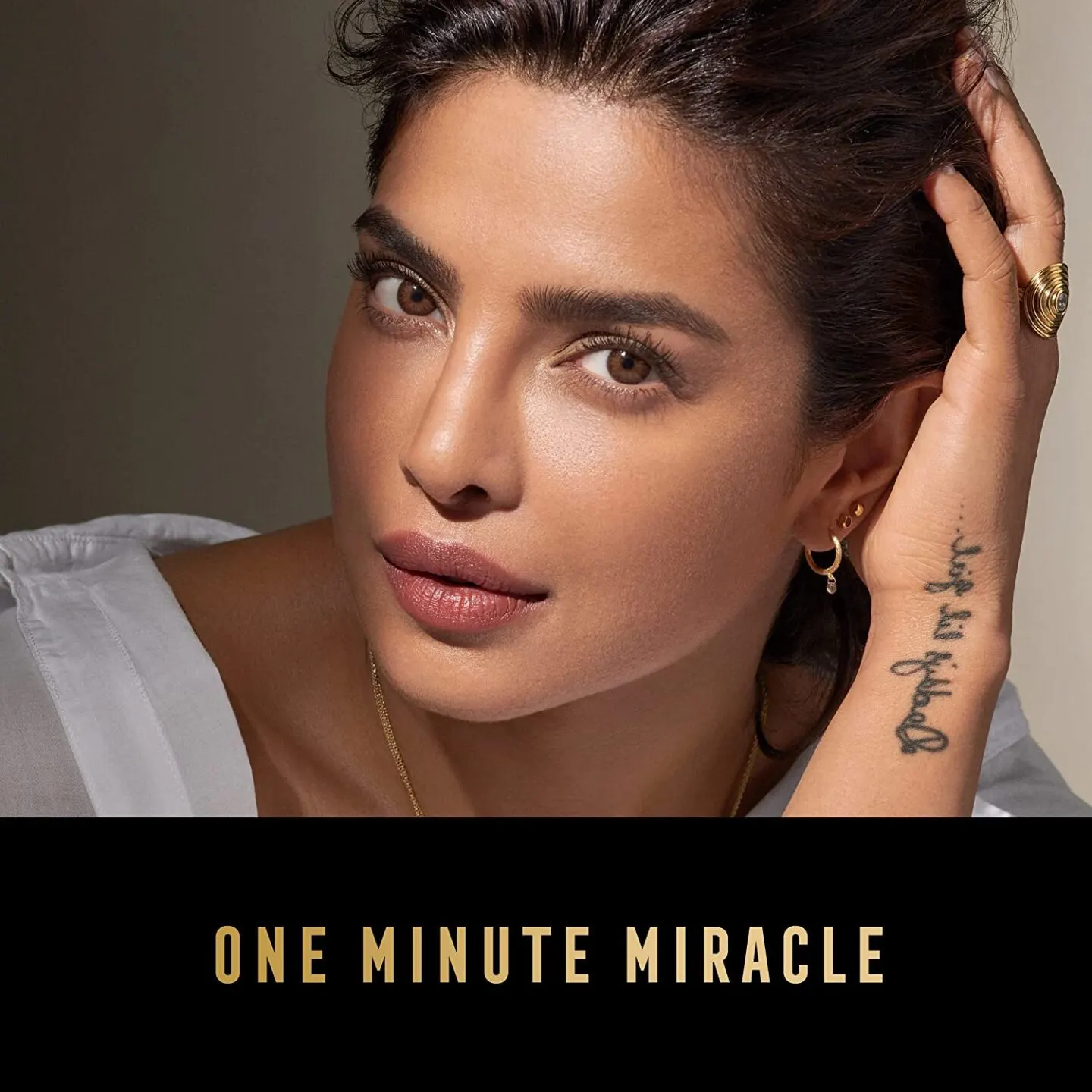 Max Factor Miracle Pure Skin Improving Foundation
