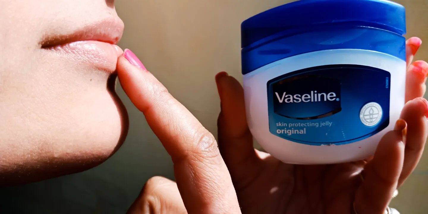 Benefits Of Using Vaseline And Lemon For The Face