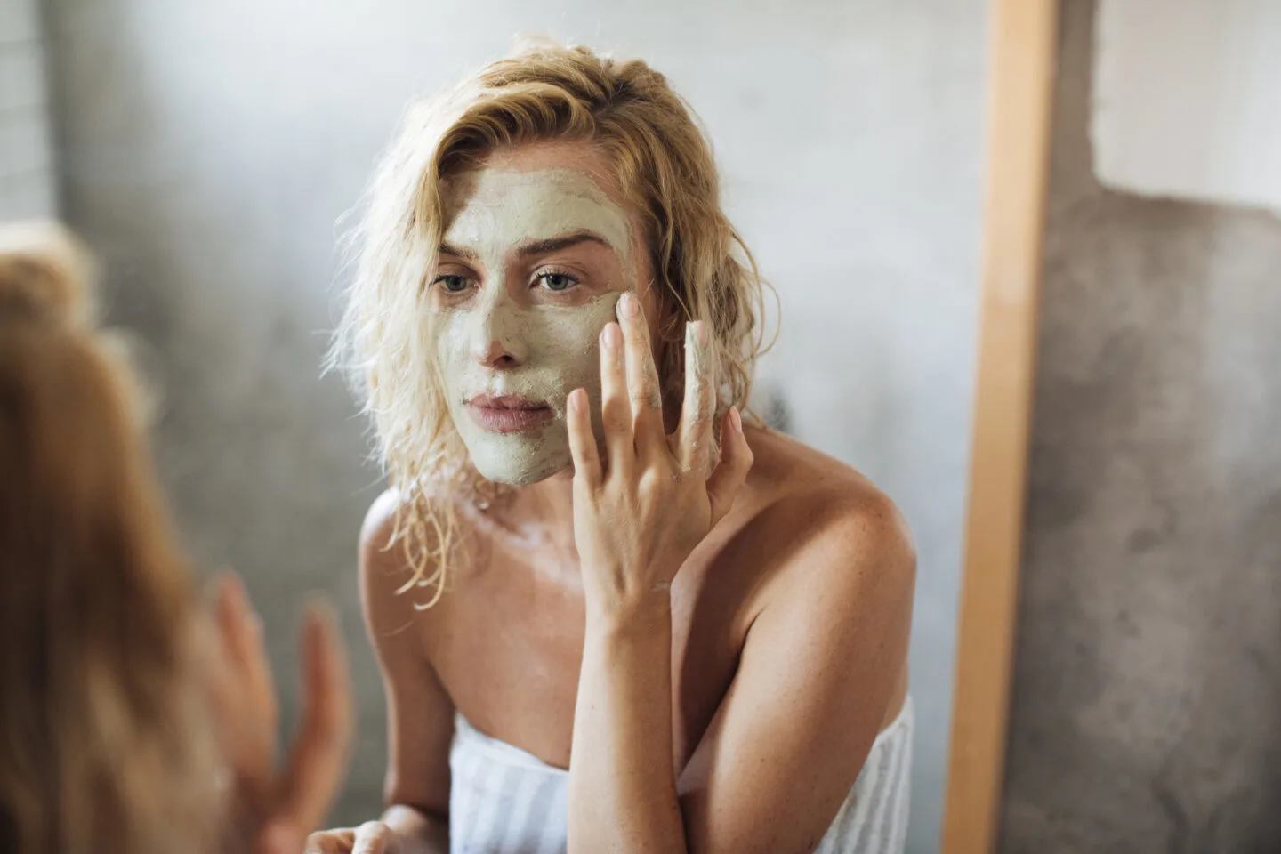 Is It True That Oily Skin Ages Slower